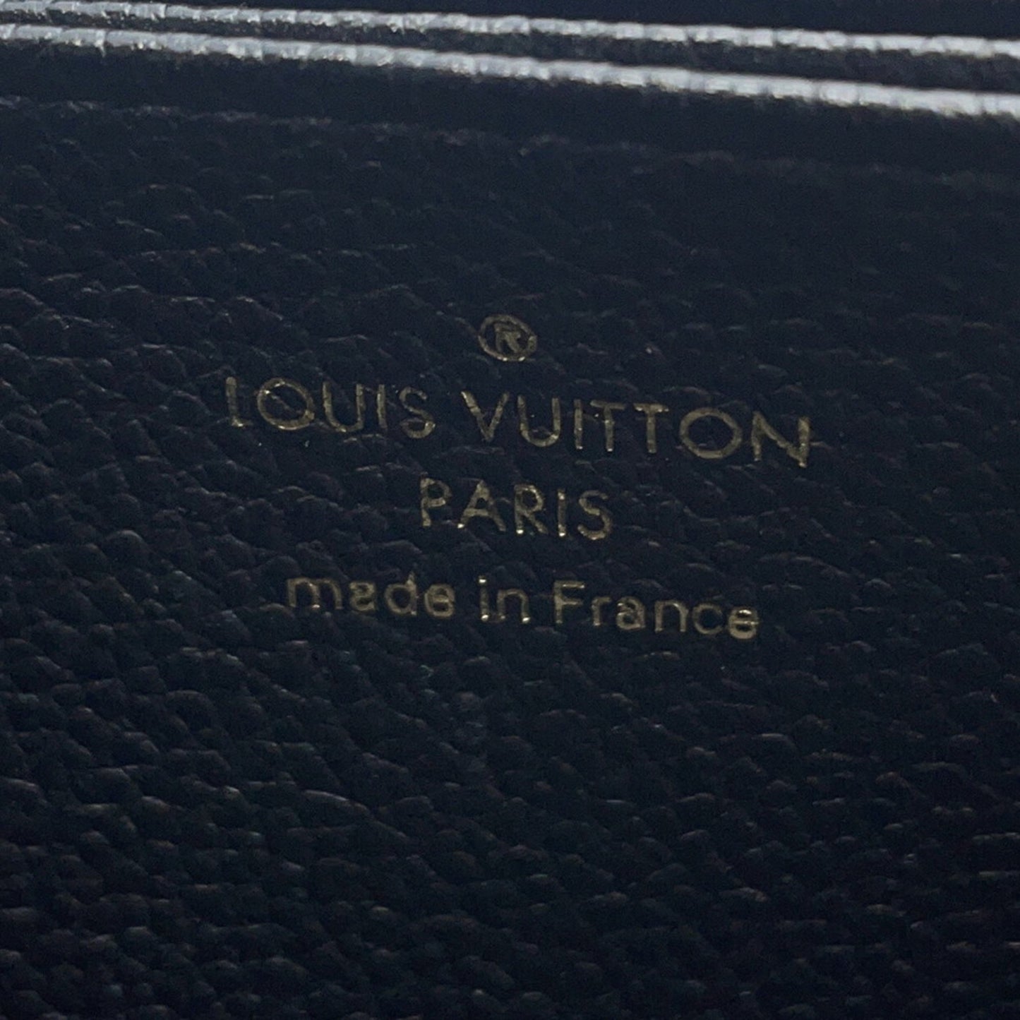 Louis Vuitton Portefeuille zippy, Black, Leather, wallet