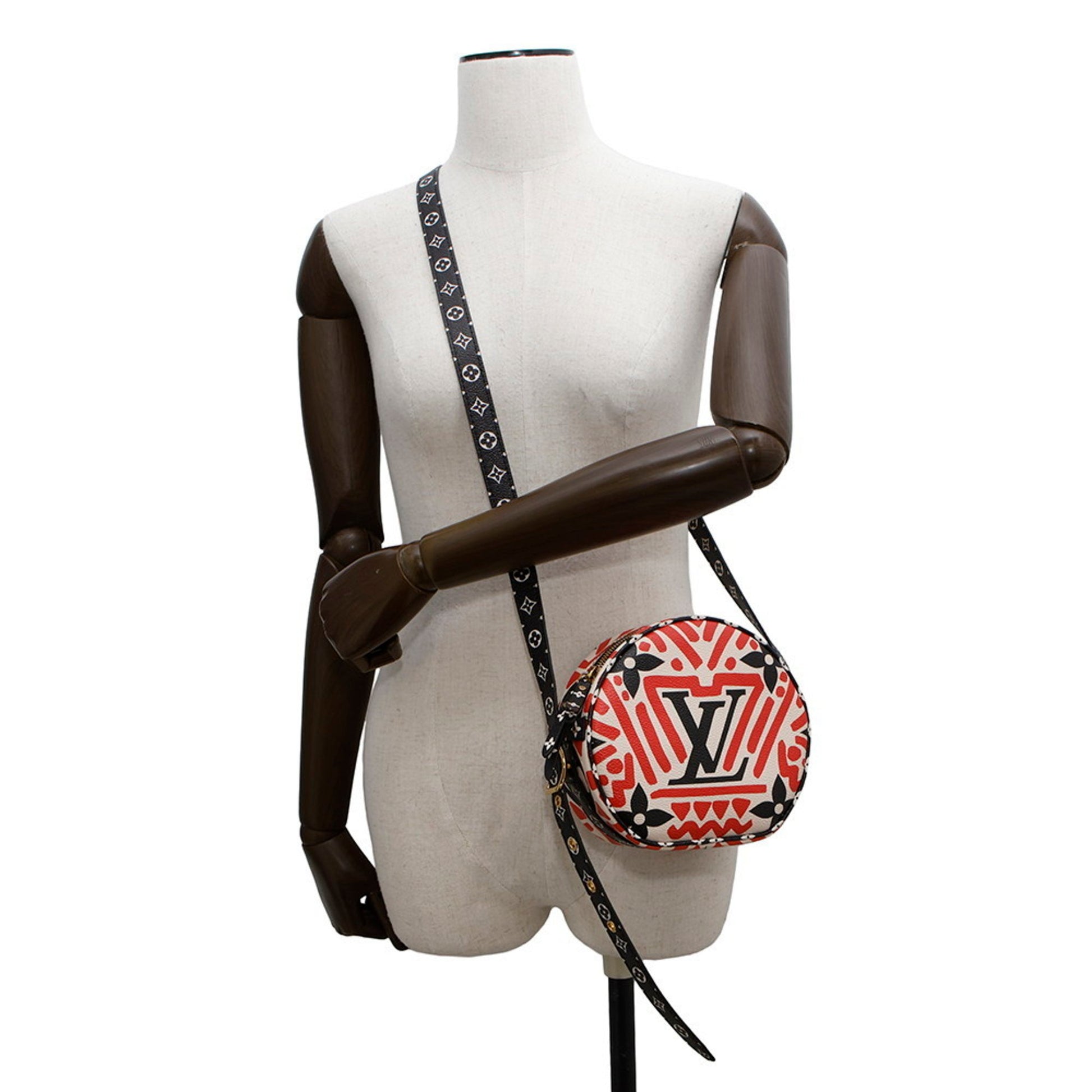 Louis Vuitton Boîte Chapeau Souple, Red, Canvas, shoulder