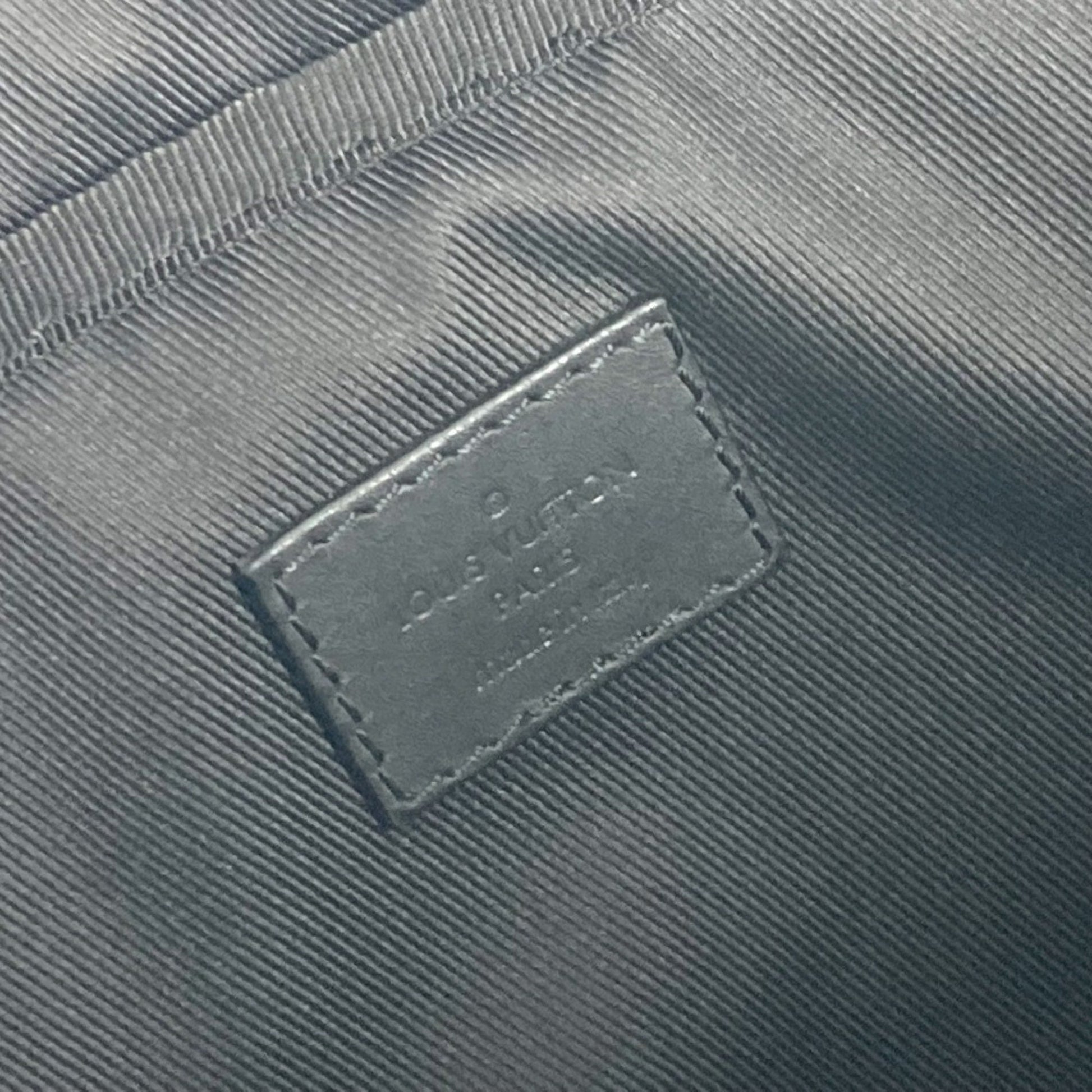 Louis Vuitton Sirius, Black, Leather, shoulder