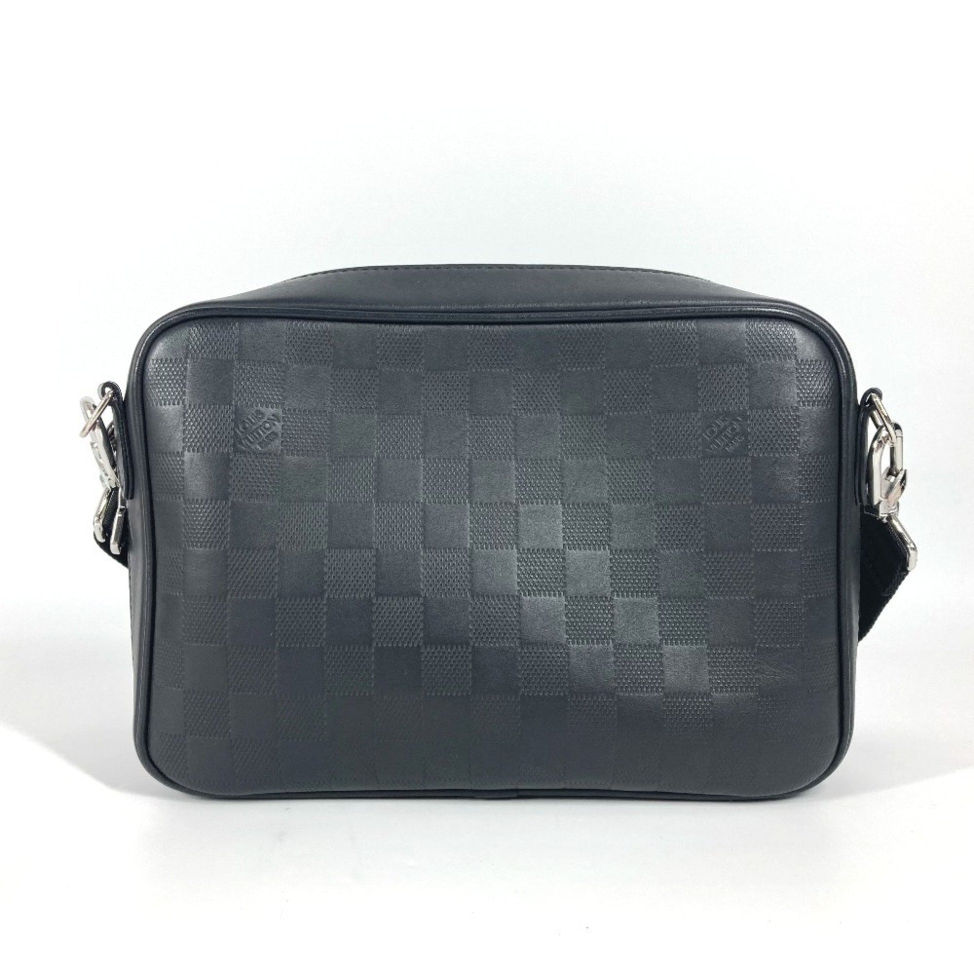 Louis Vuitton Sirius, Black, Leather, shoulder
