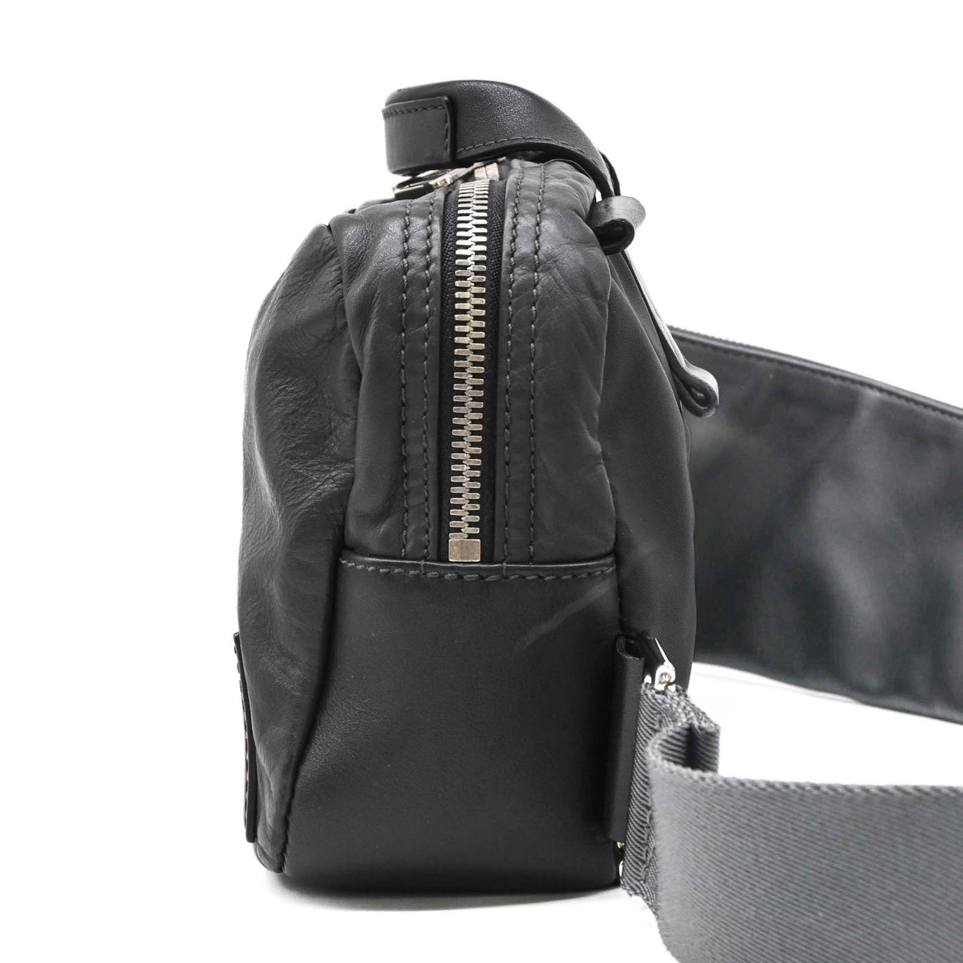 Louis Vuitton V Line Cross, Black, Leather, clutch