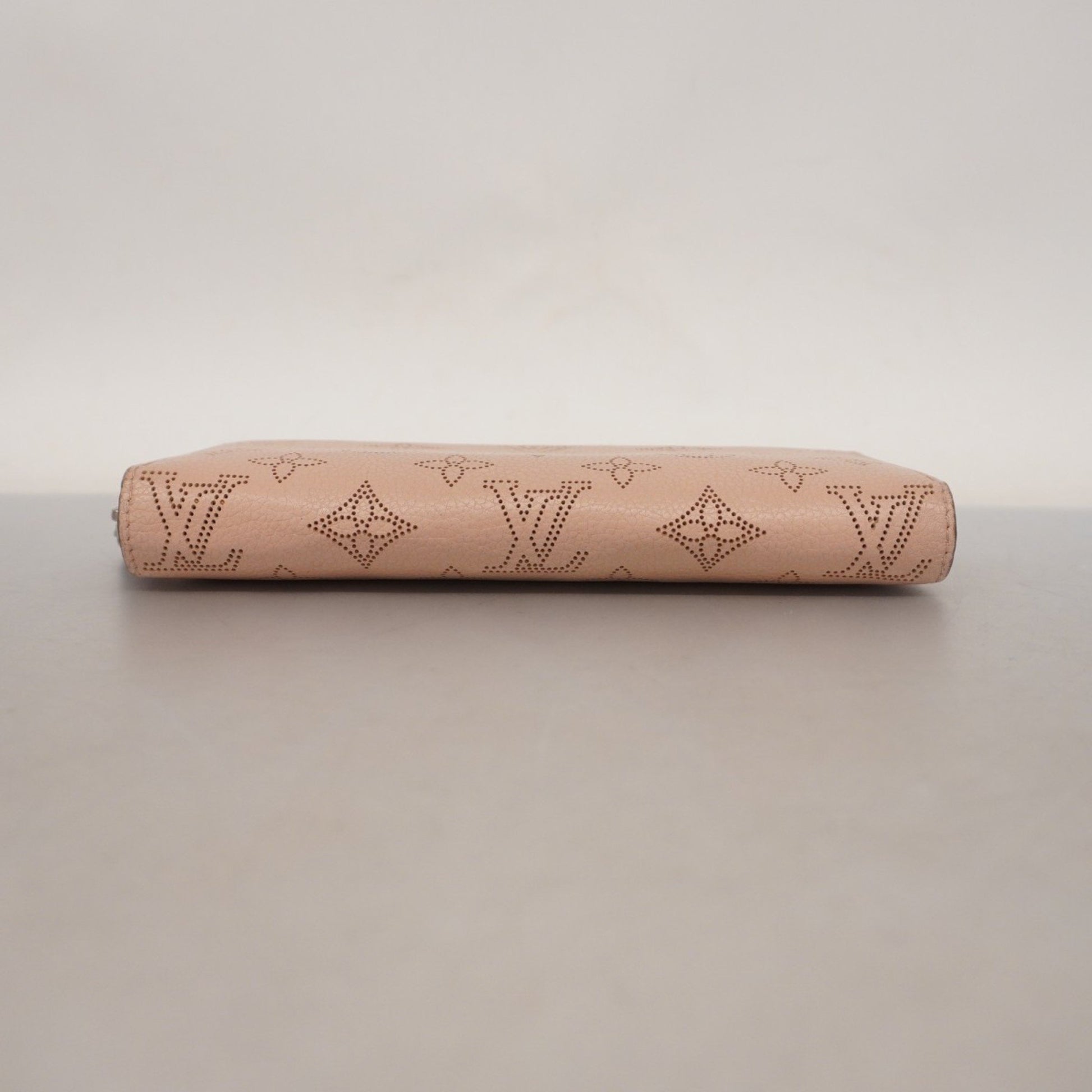 Louis Vuitton Mahina, Pink, Leather, wallet