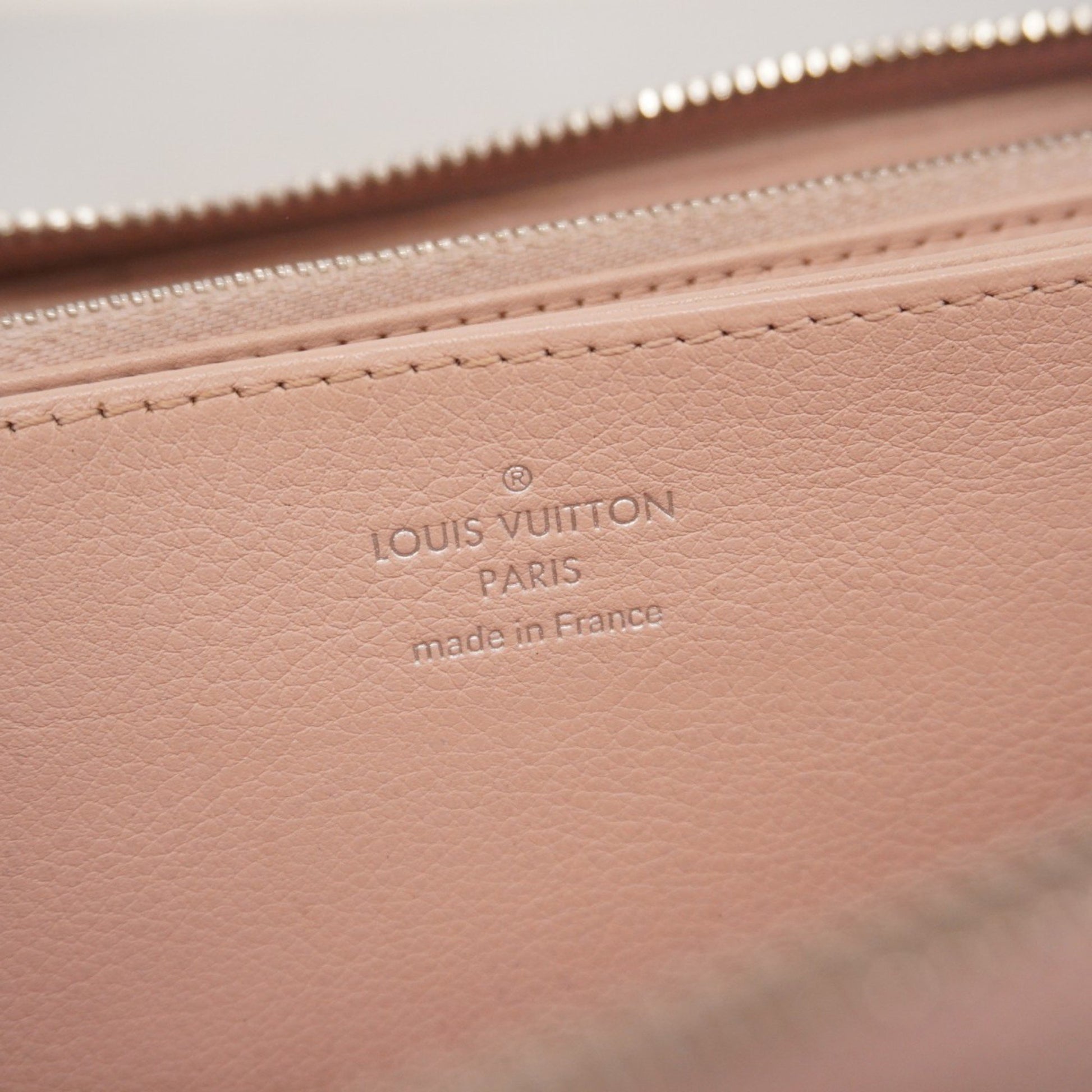 Louis Vuitton Mahina, Pink, Leather, wallet
