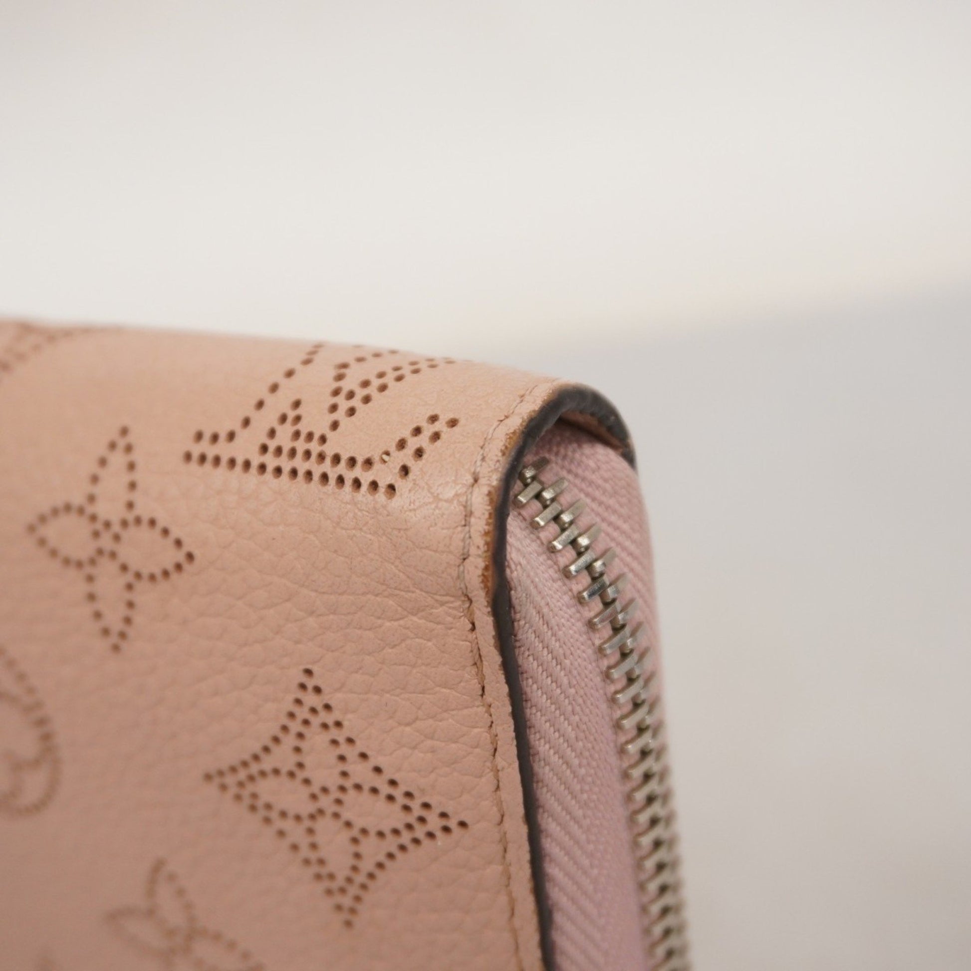 Louis Vuitton Mahina, Pink, Leather, wallet