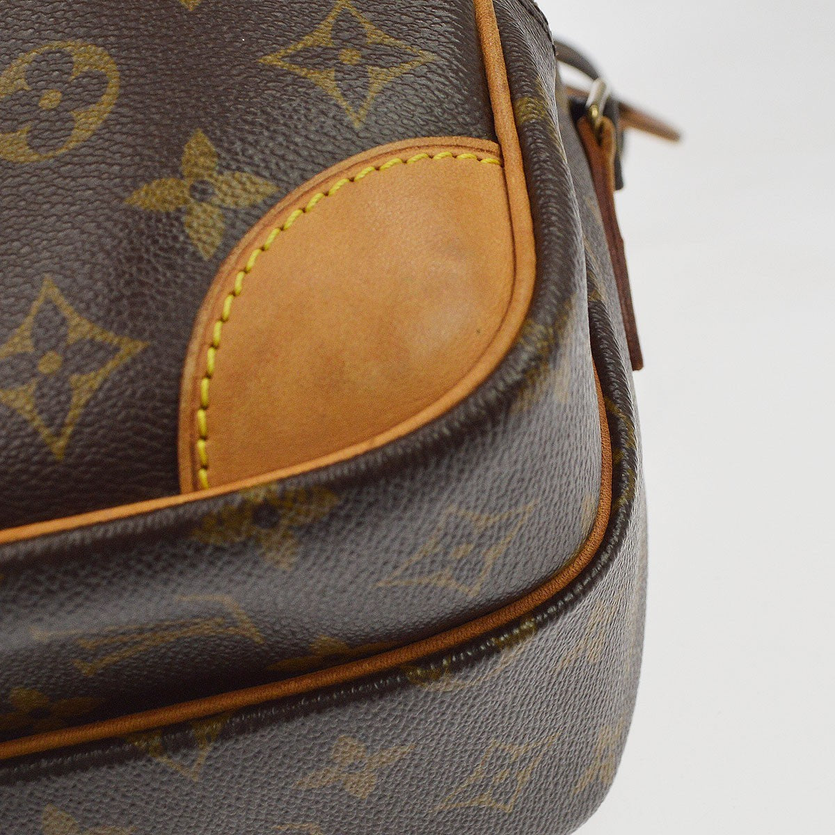 Louis Vuitton Nil Shoulder Bag Monogram Canvas, Brown, Canvas, Shoulder Bag