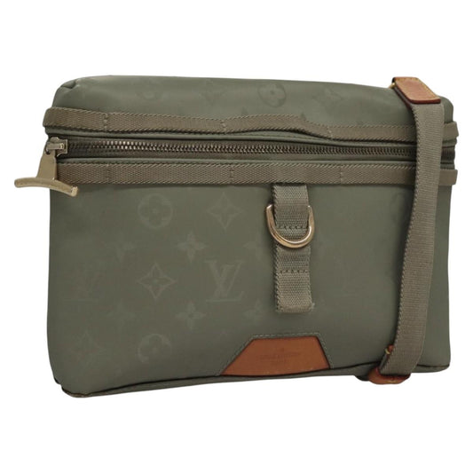 Louis Vuitton Messenger, Grey, Canvas, shoulder