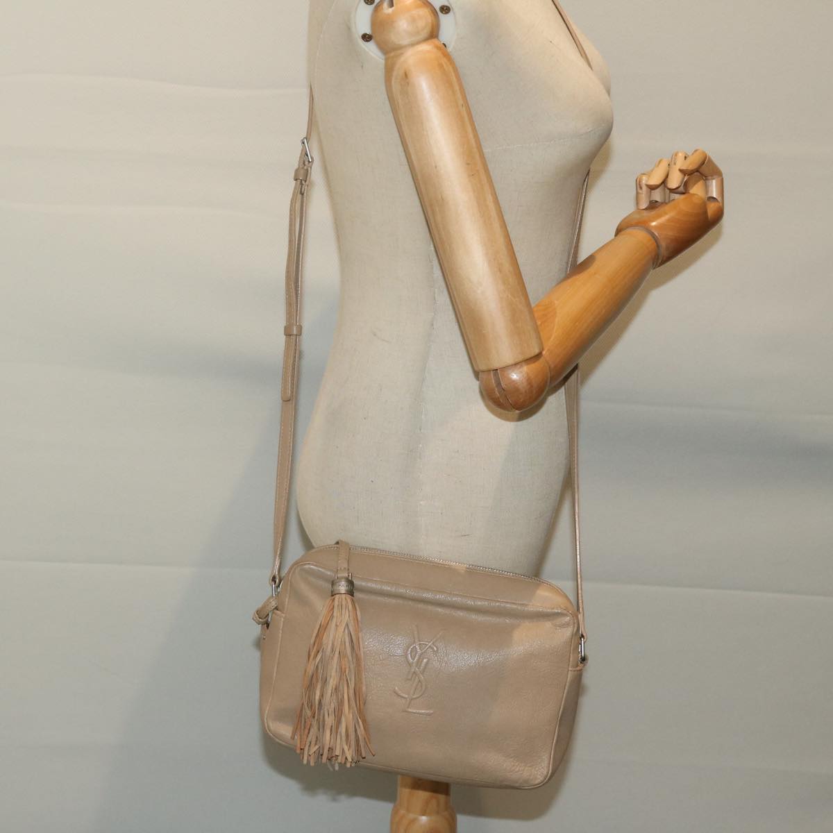 Saint Laurent Lou, Beige, Leather, shoulder