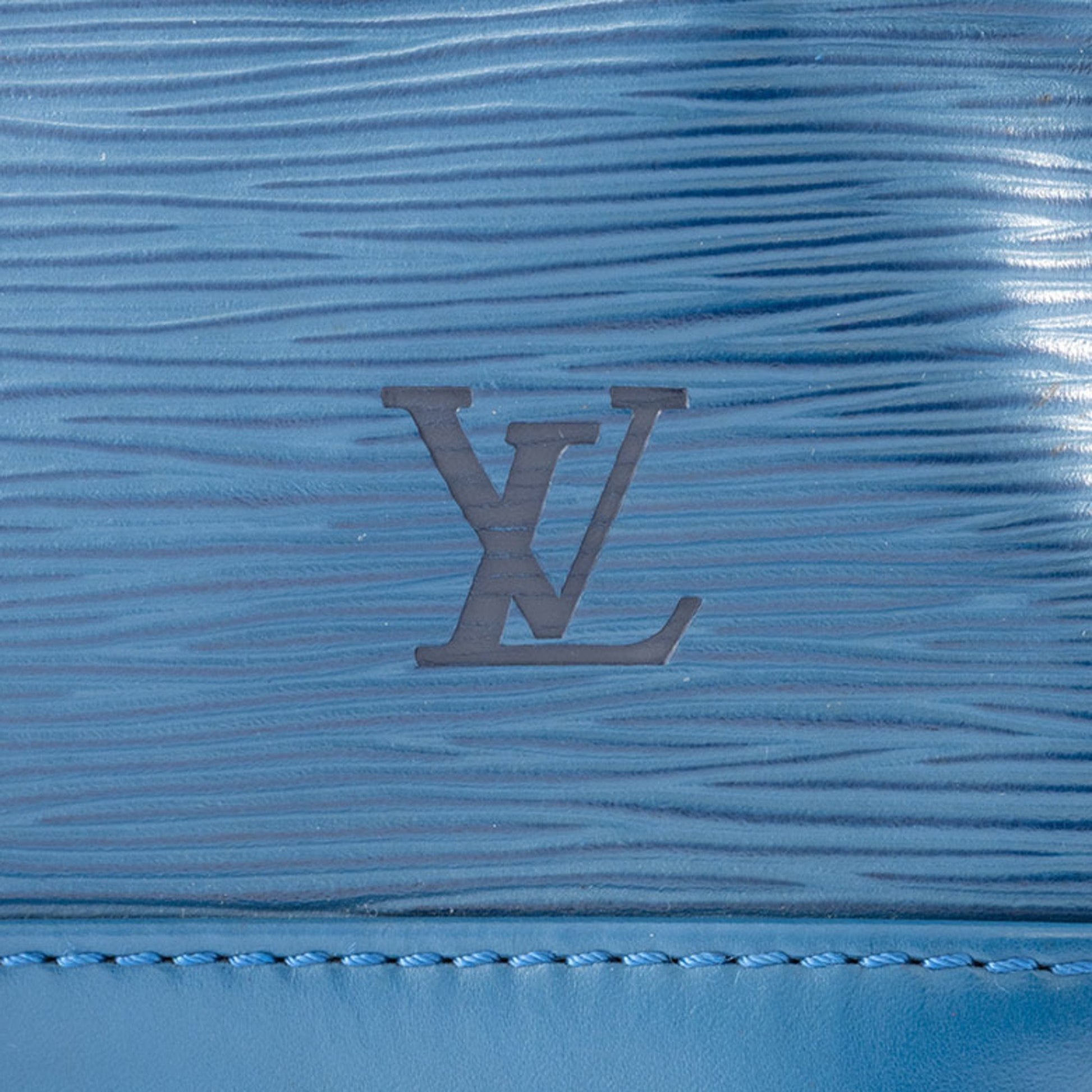 Louis Vuitton Noé, Blue, Leather, shoulder