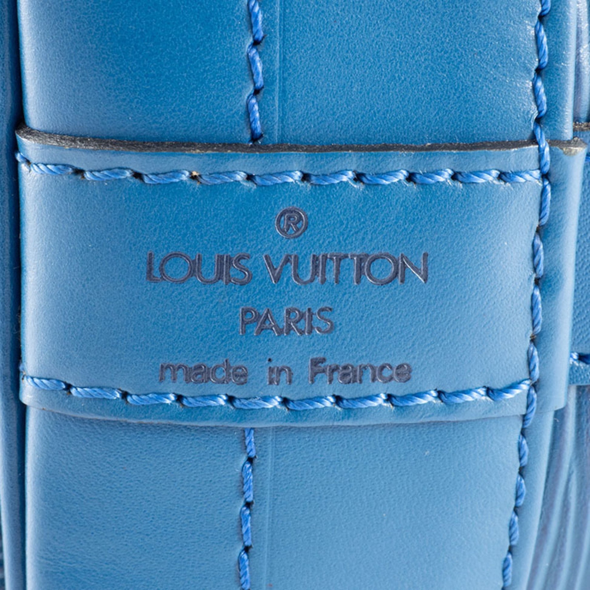 Louis Vuitton Noé, Blue, Leather, shoulder