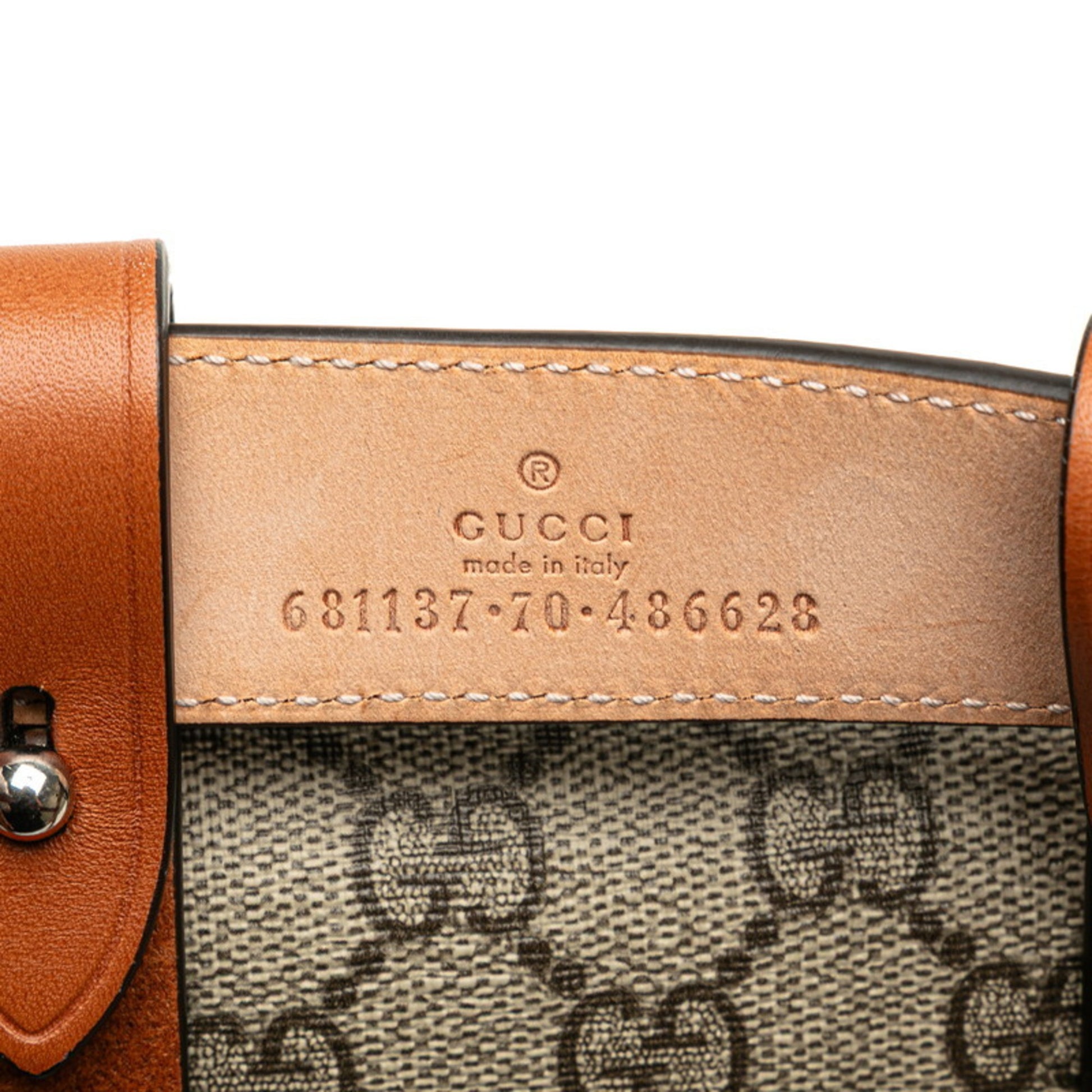 Gucci GG Supreme, "BEIGE, BROWN", Canvas, clutch
