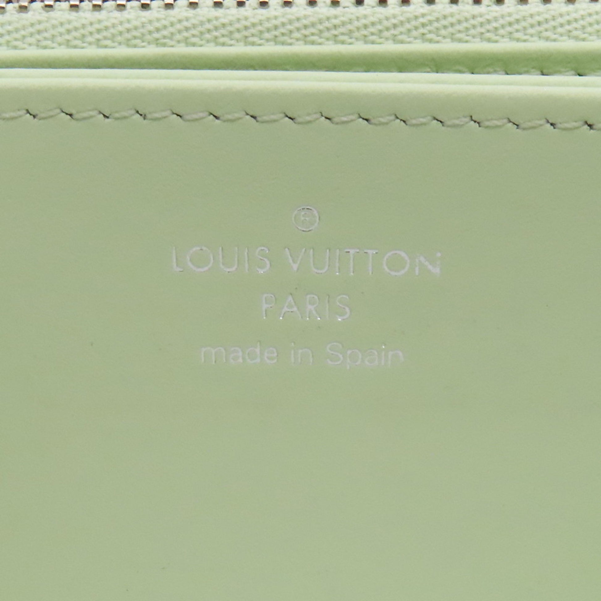 Louis Vuitton Zippy wallet, Beige, Leather, wallet