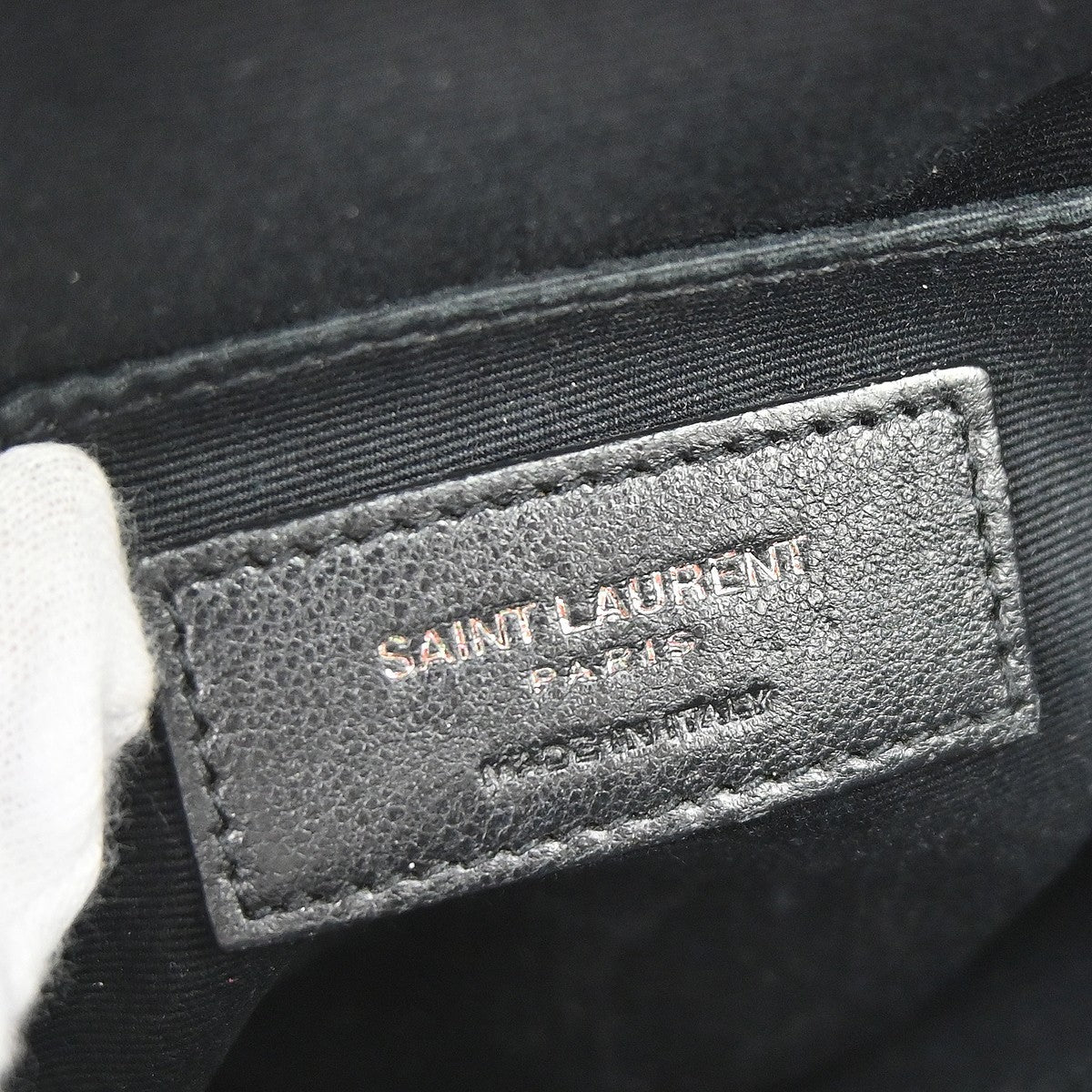 Saint Laurent Vinyle Round Camera Matelasse Chevron Leather, Black, Leather, Crossbody Bag