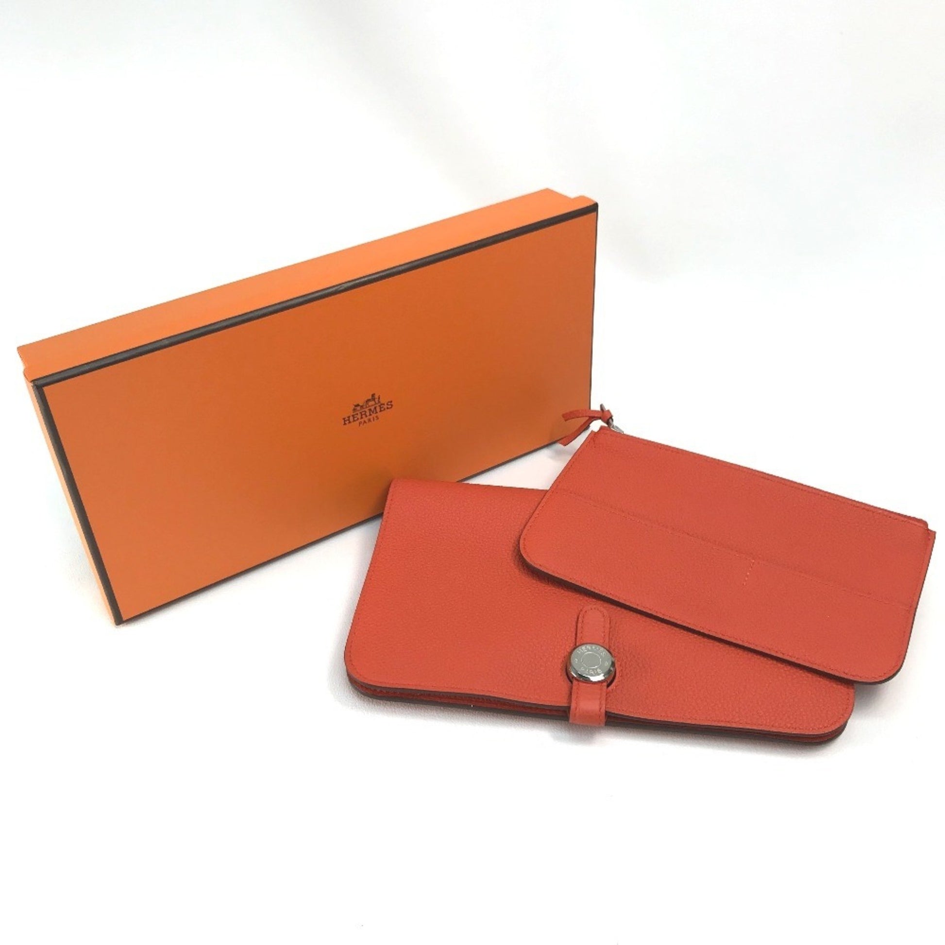 Hermès dOGON gm, Red, Leather, wallet