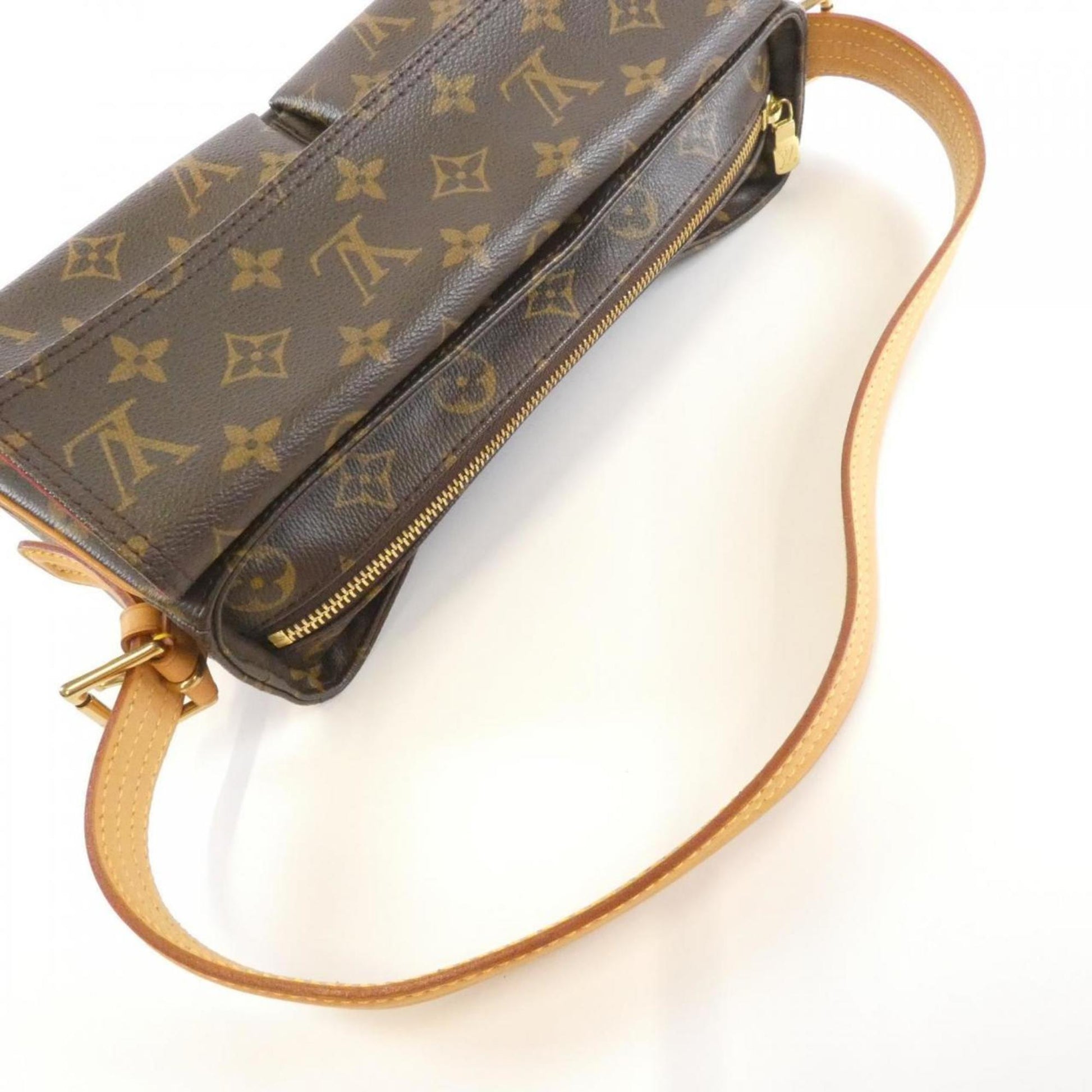 Louis Vuitton Viva Cité, Brown, Canvas, shoulder