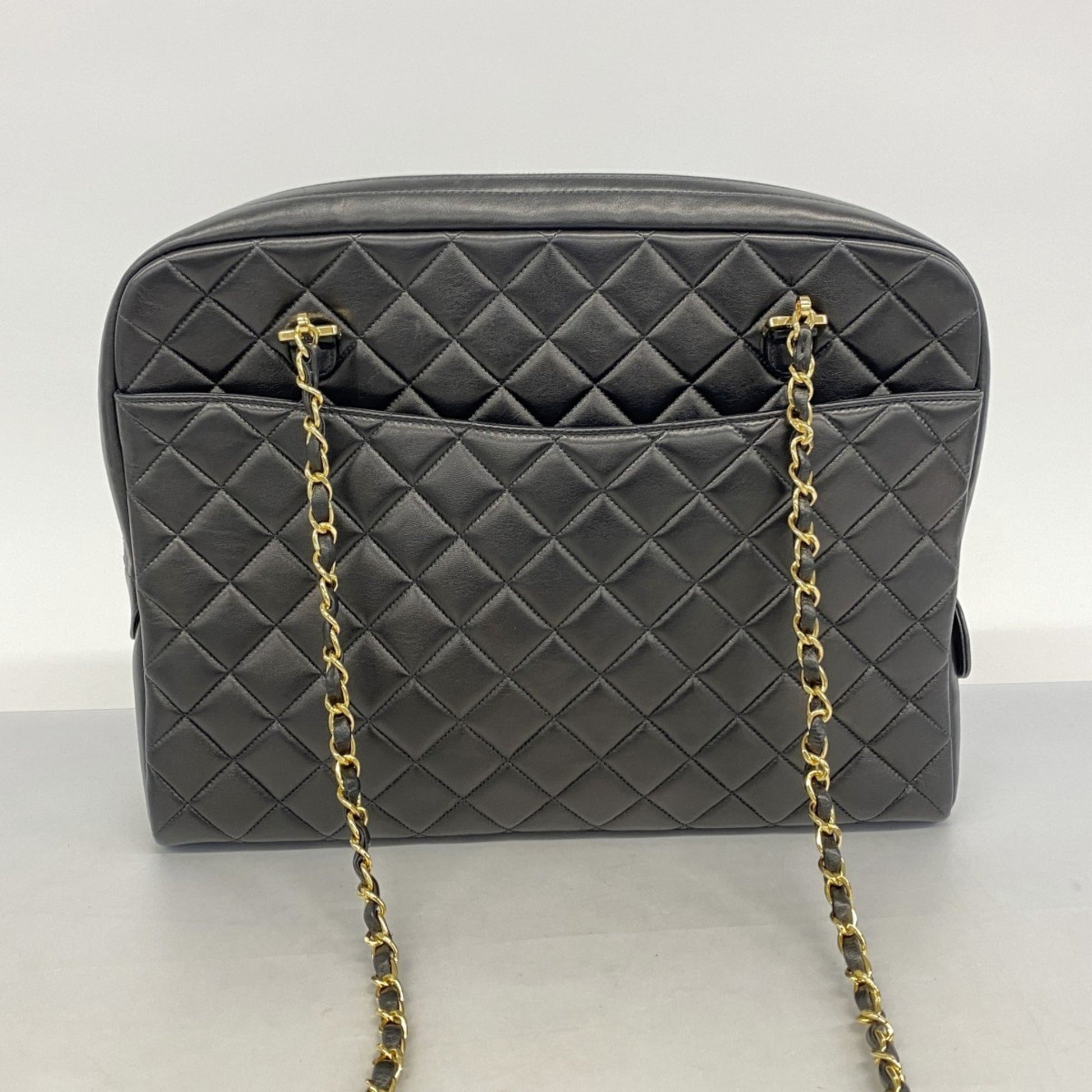 Chanel Matelassé, Black, Leather, shoulder