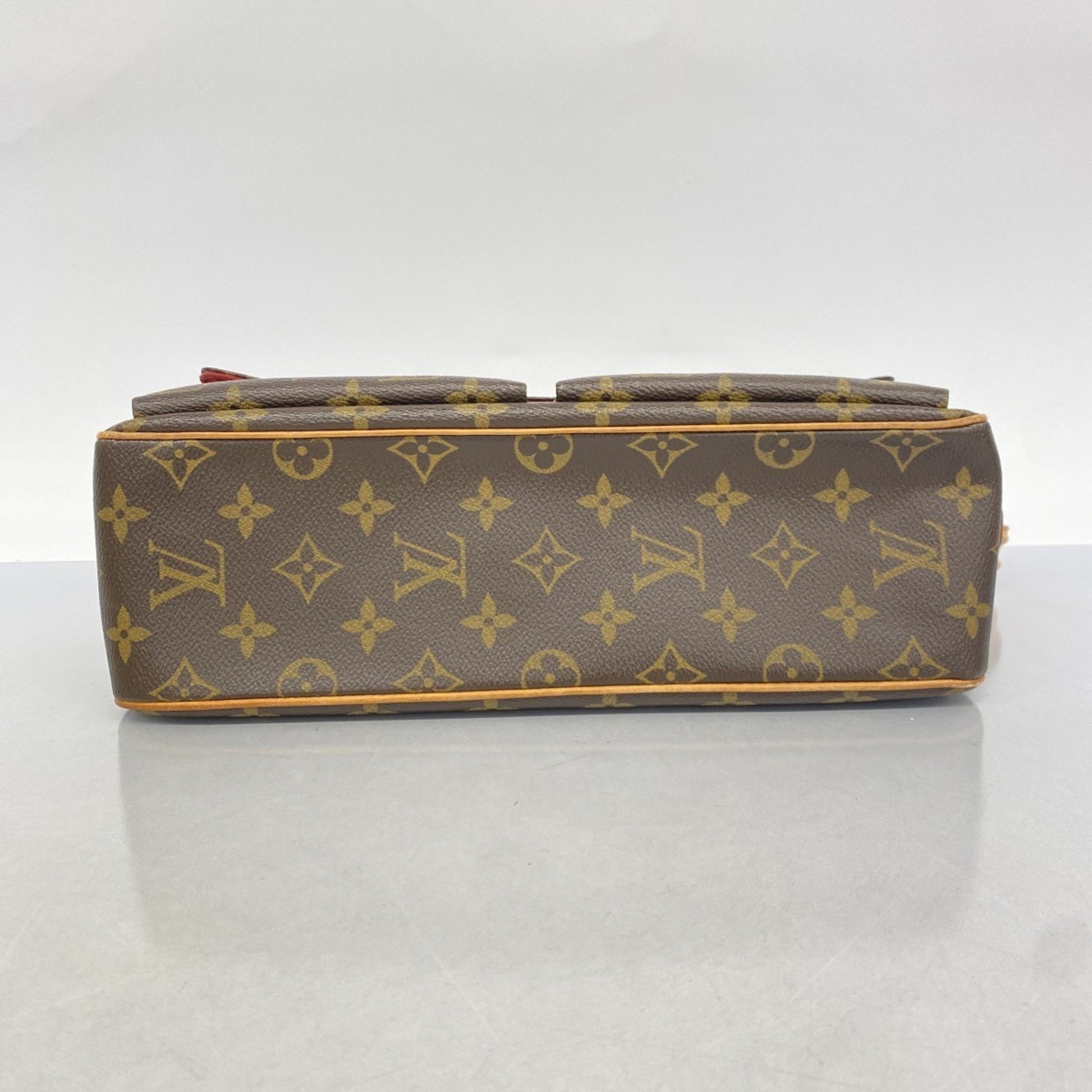 Louis Vuitton Viva Cité, Brown, Canvas, shoulder