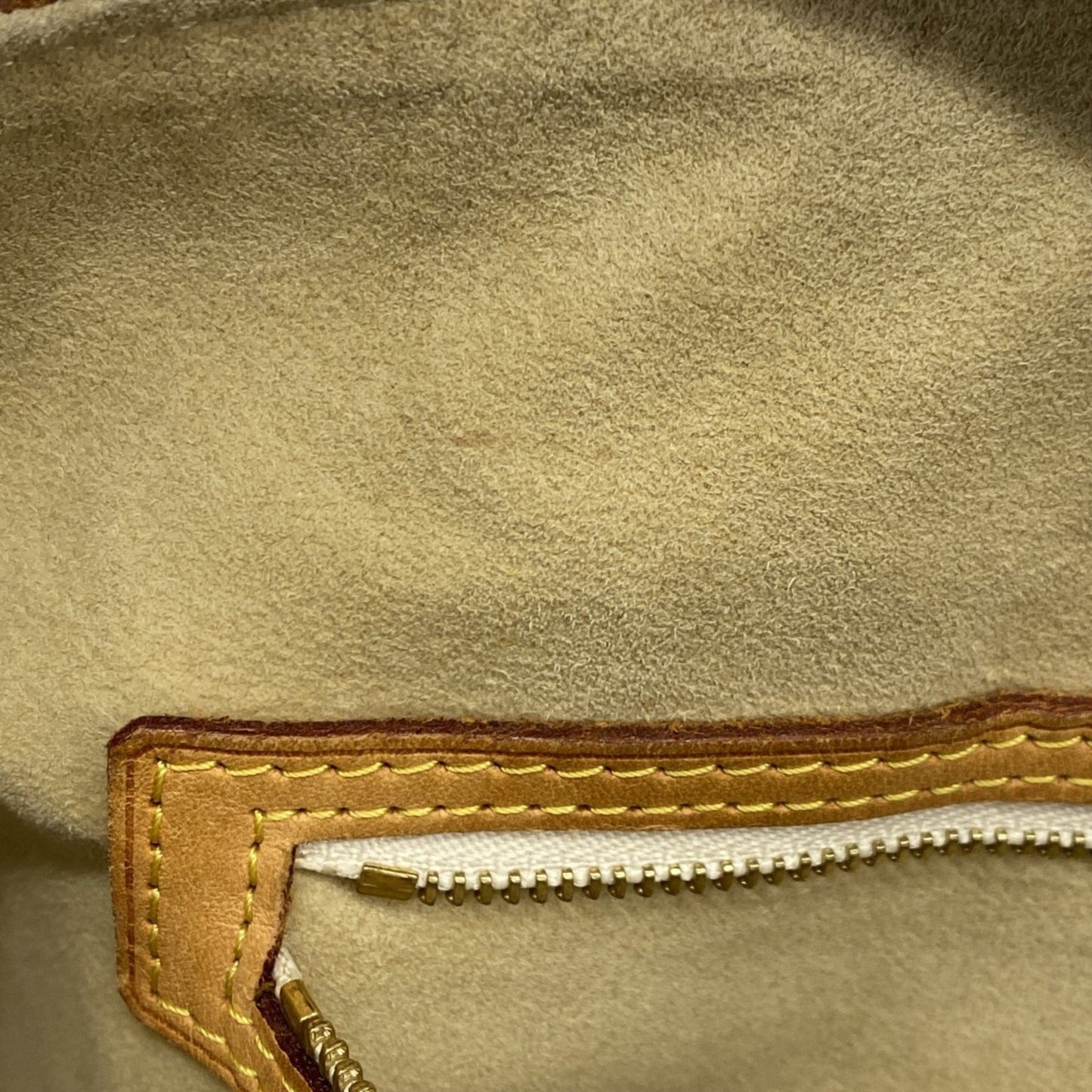 Louis Vuitton Hampstead, White, Canvas, tote