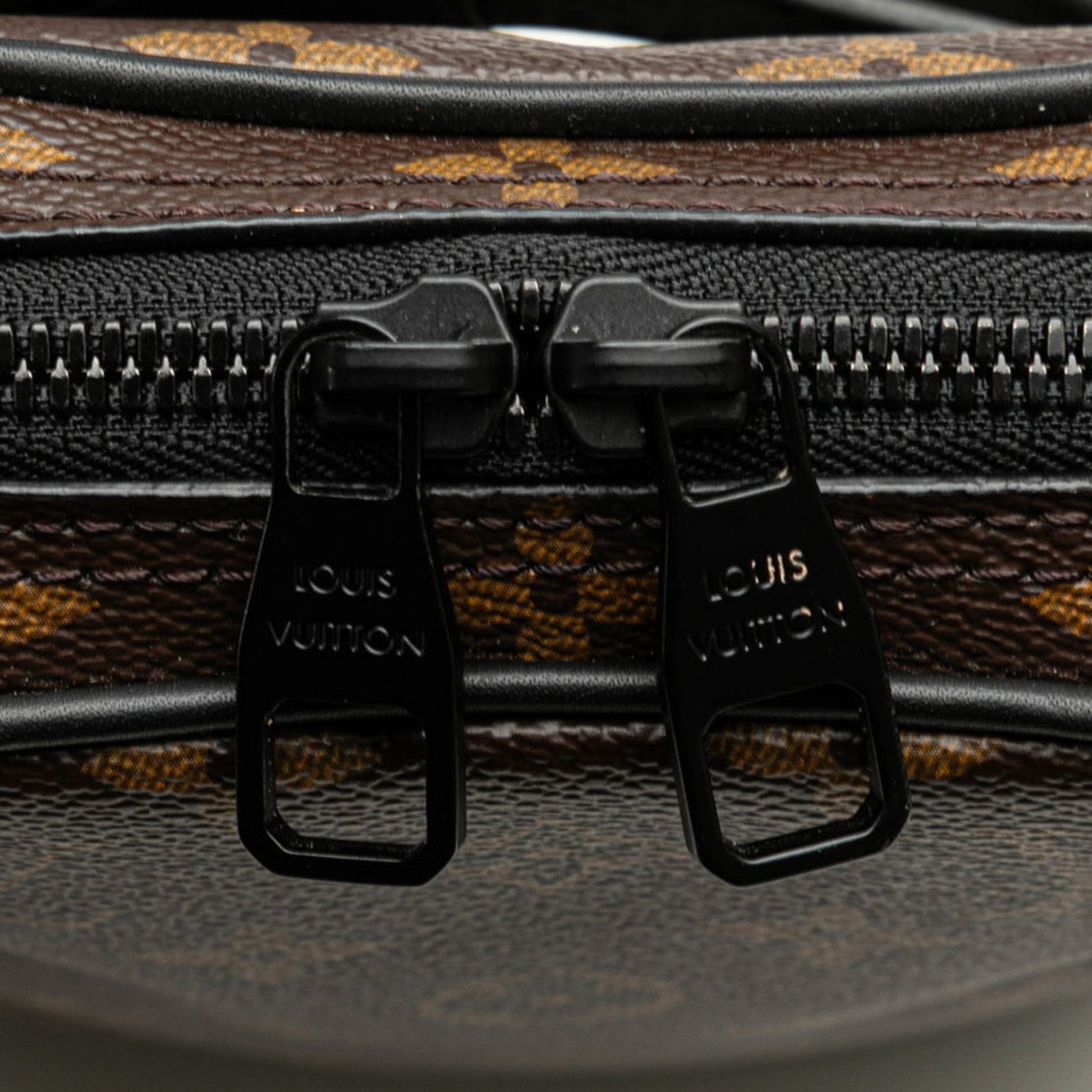 Louis Vuitton Utility, Brown, Leather, shoulder