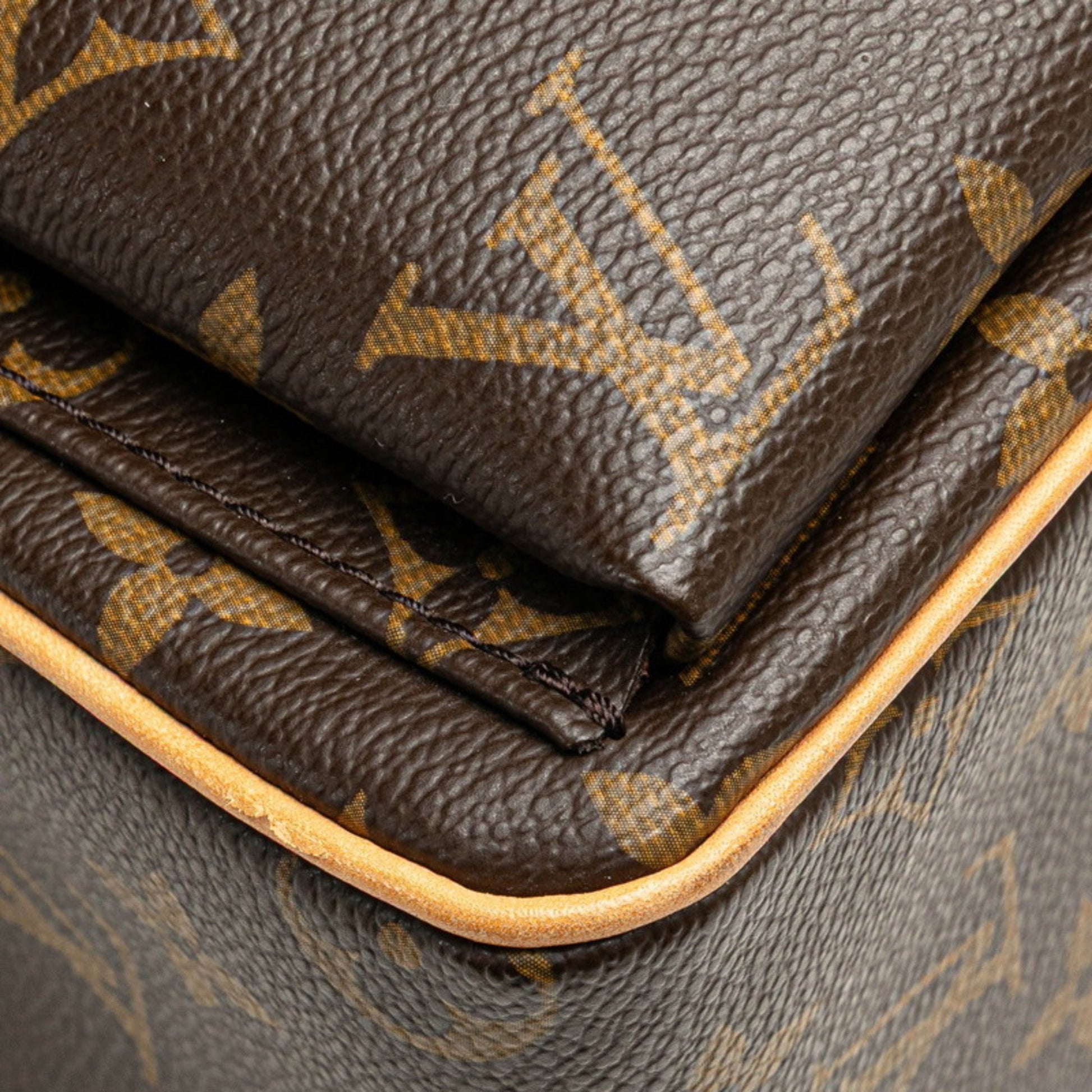 Louis Vuitton Viva Cité, Brown, Canvas, shoulder