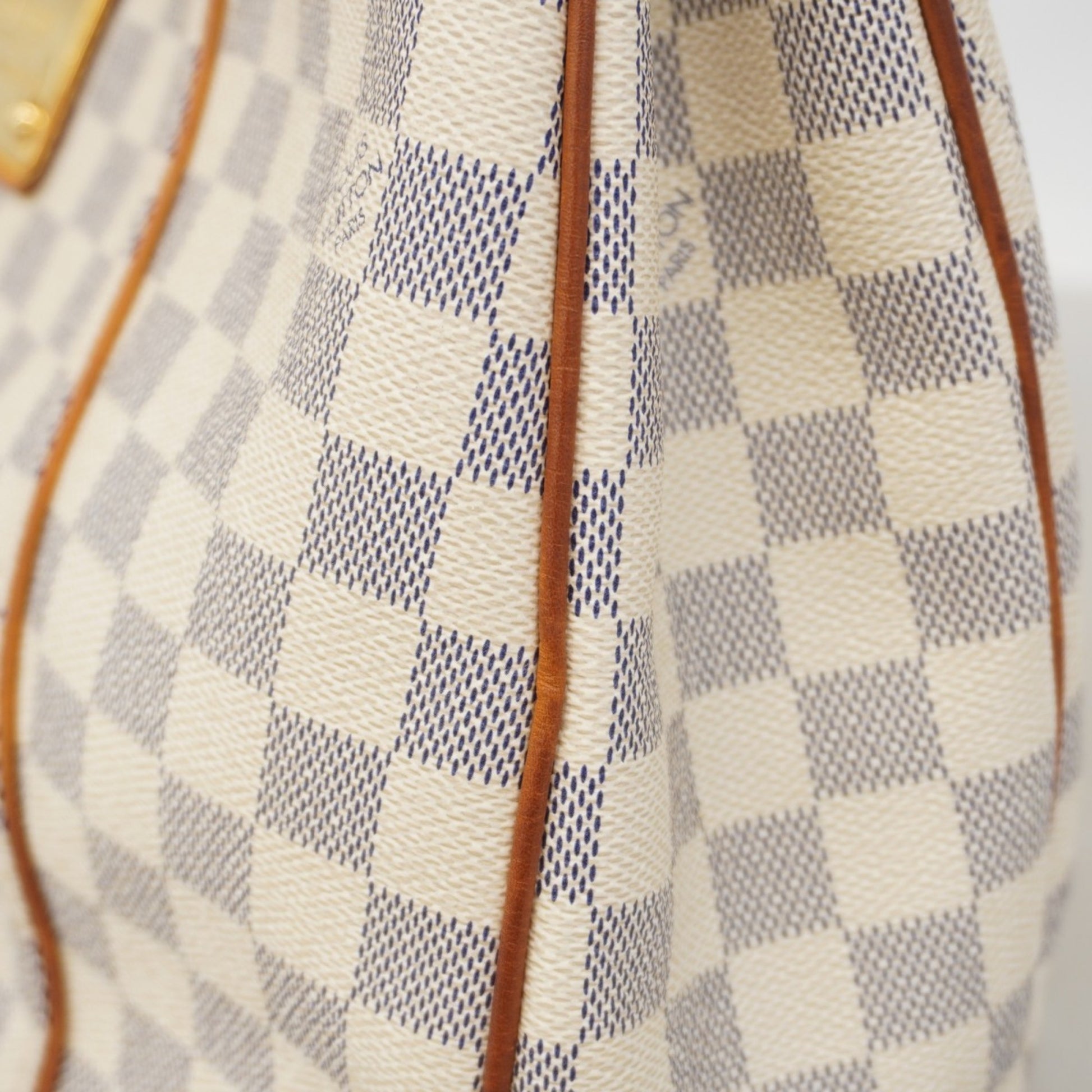Louis Vuitton Galliera, White, Canvas, shoulder