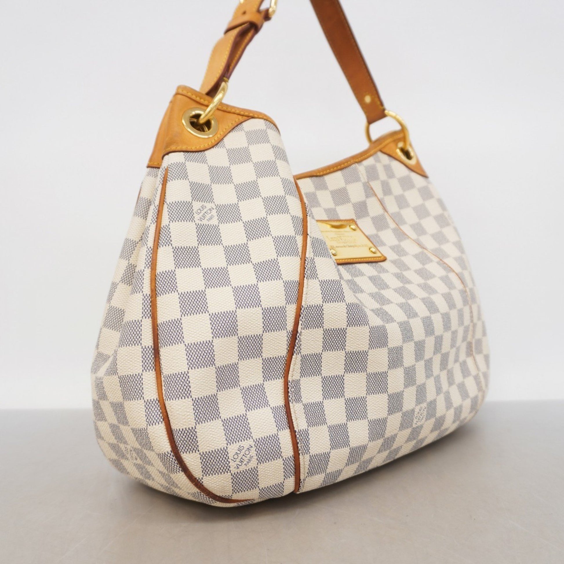 Louis Vuitton Galliera, White, Canvas, shoulder
