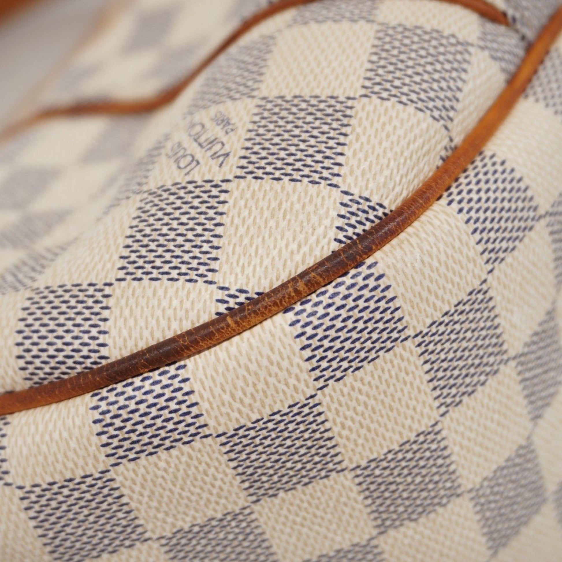 Louis Vuitton Galliera, White, Canvas, shoulder