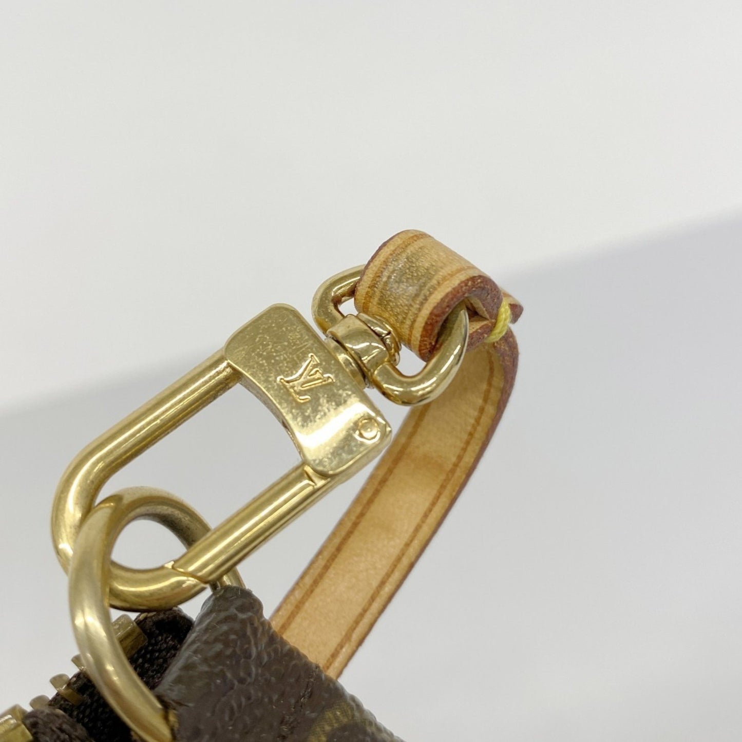 Louis Vuitton Pochette Accessoire, Brown, Canvas, clutch
