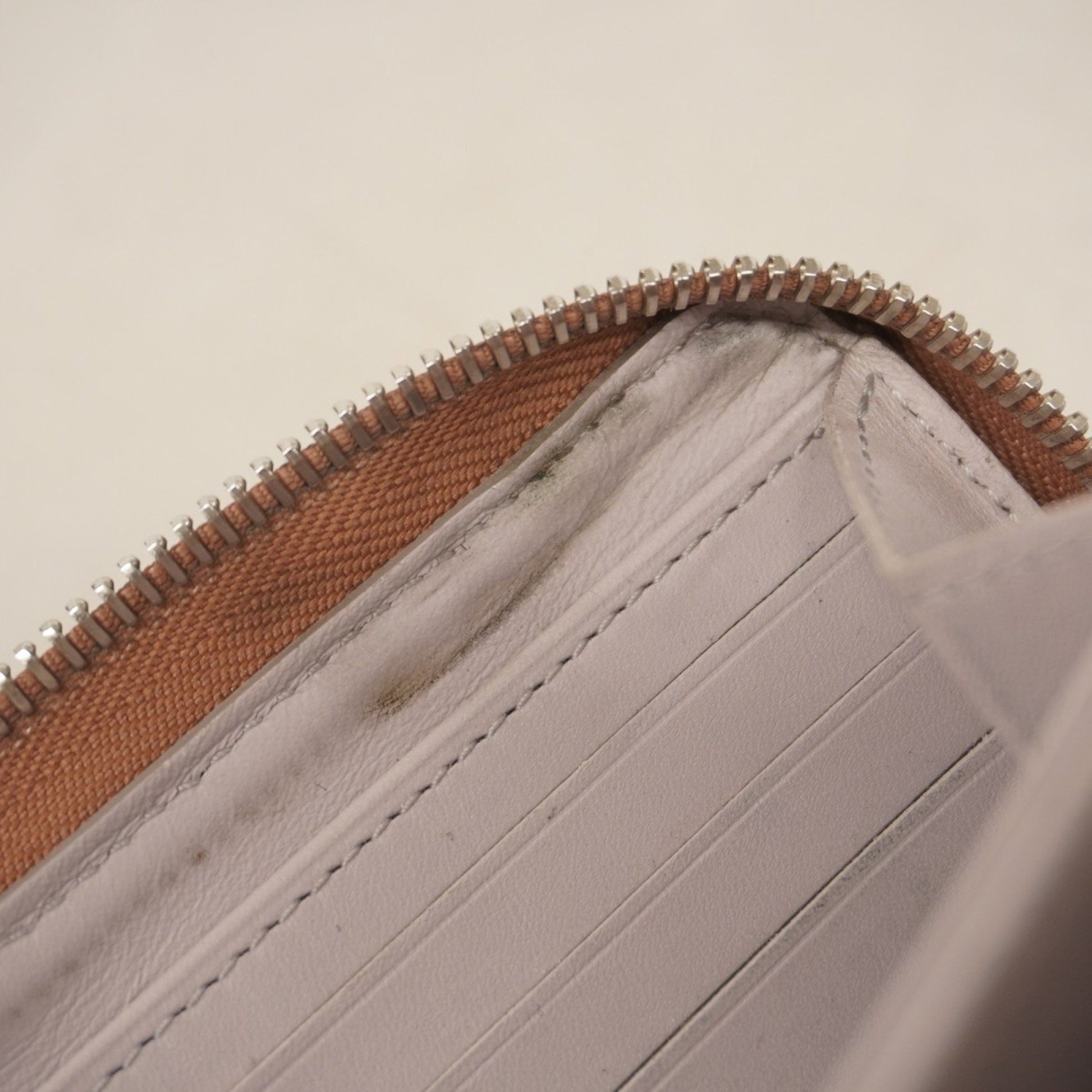 Louis Vuitton Mahina, Pink, Leather, wallet