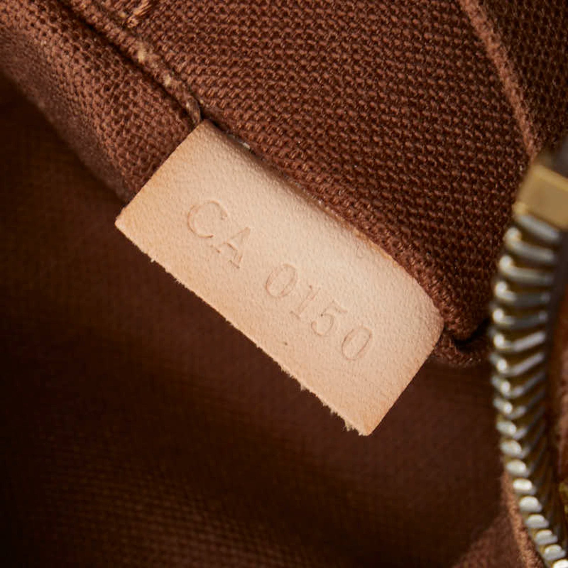 Louis Vuitton Odeon, Brown, Canvas, shoulder