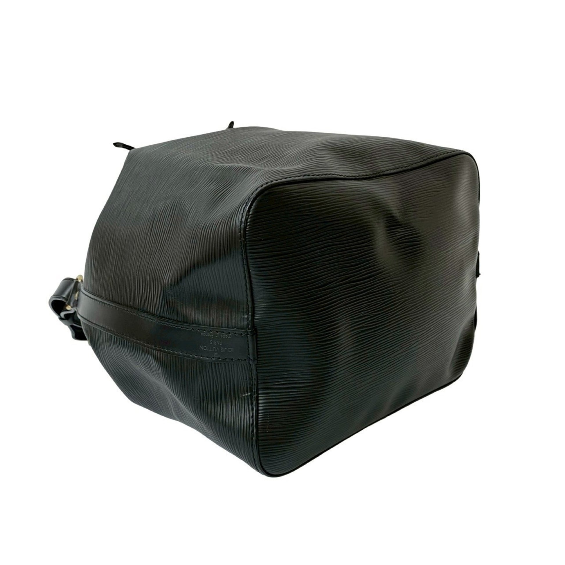 Louis Vuitton Petit Noé, Black, Leather, shoulder