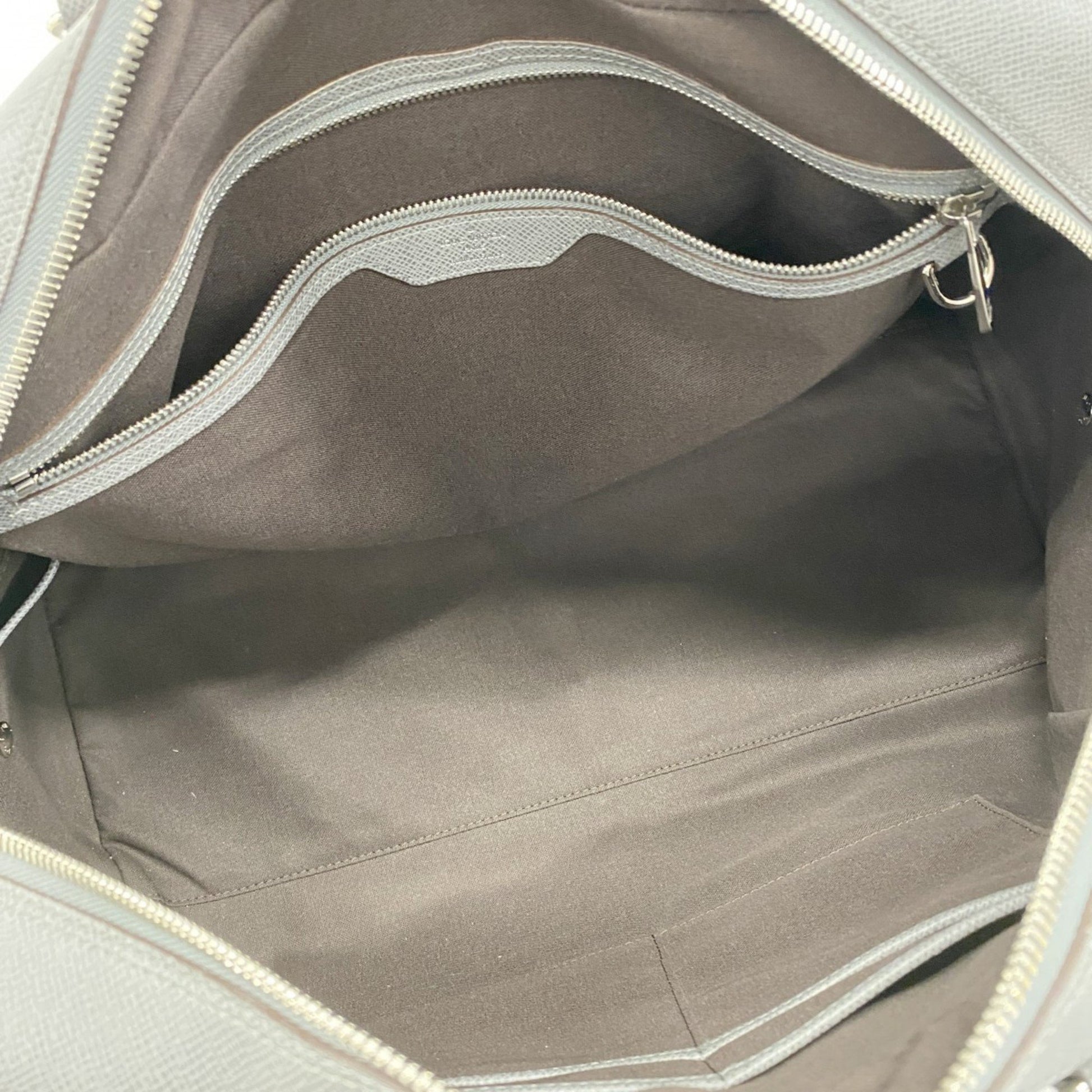 Louis Vuitton Kendall, Grey, Leather, travel