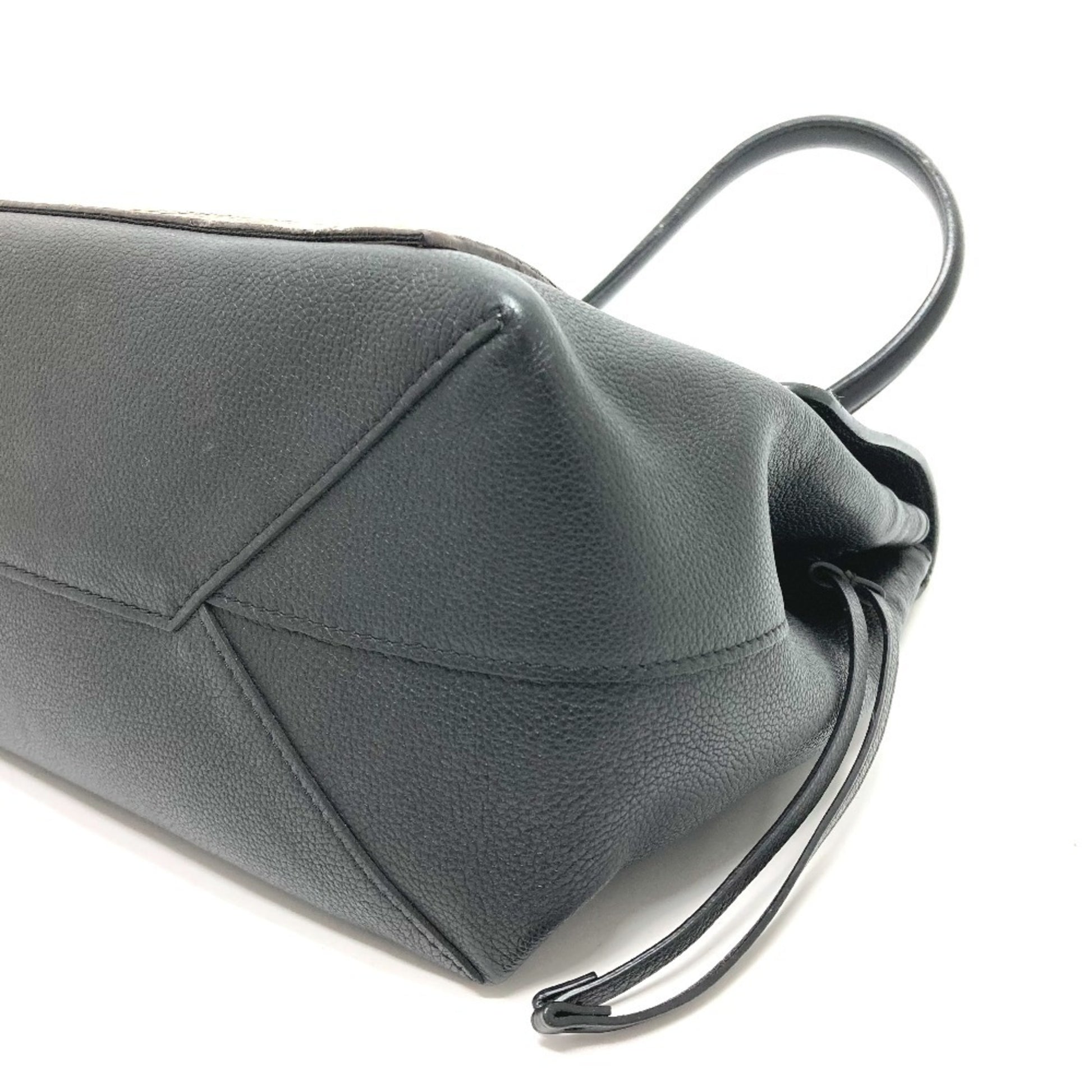 Louis Vuitton Lockme, Black, Leather, shoulder