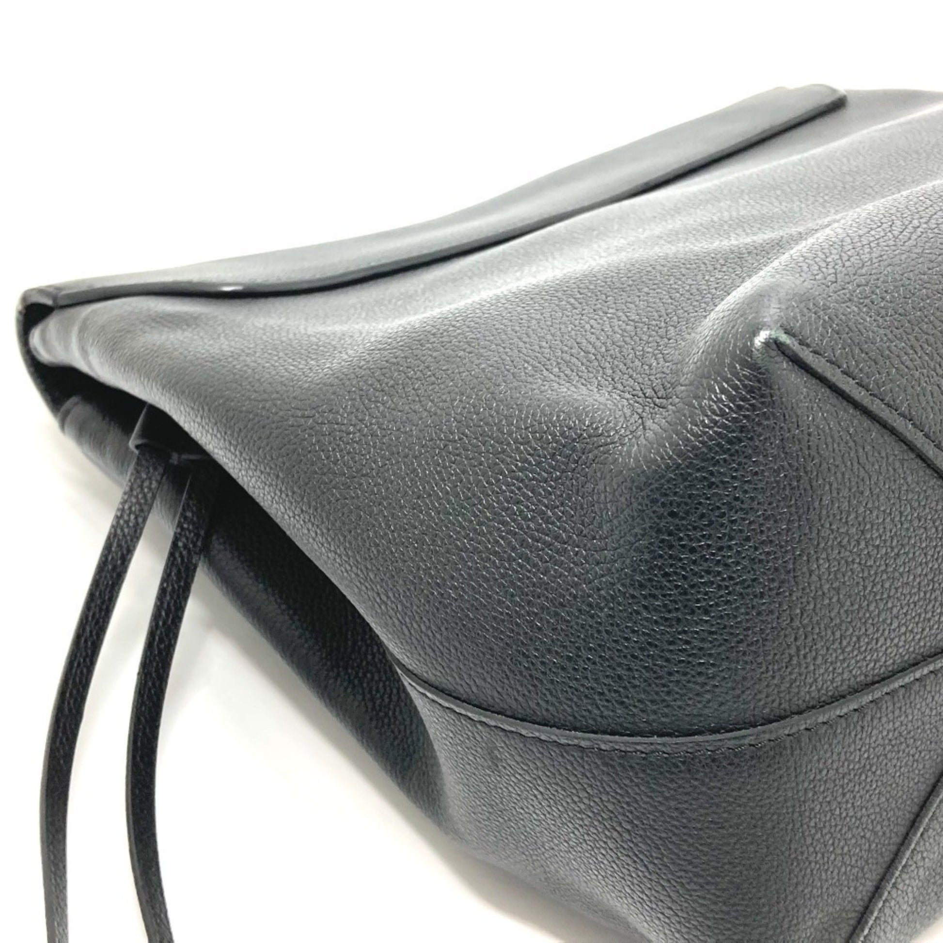 Louis Vuitton Lockme, Black, Leather, shoulder