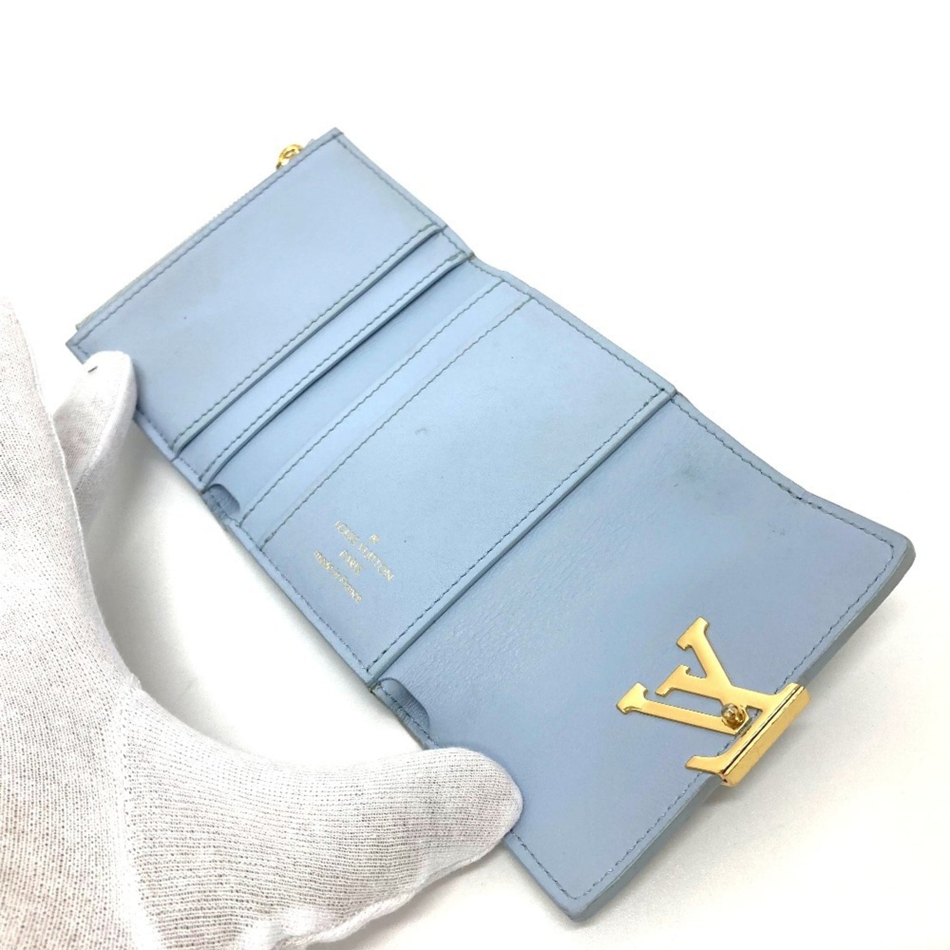 Louis Vuitton Portefeuille capucines, Blue, Leather, wallet