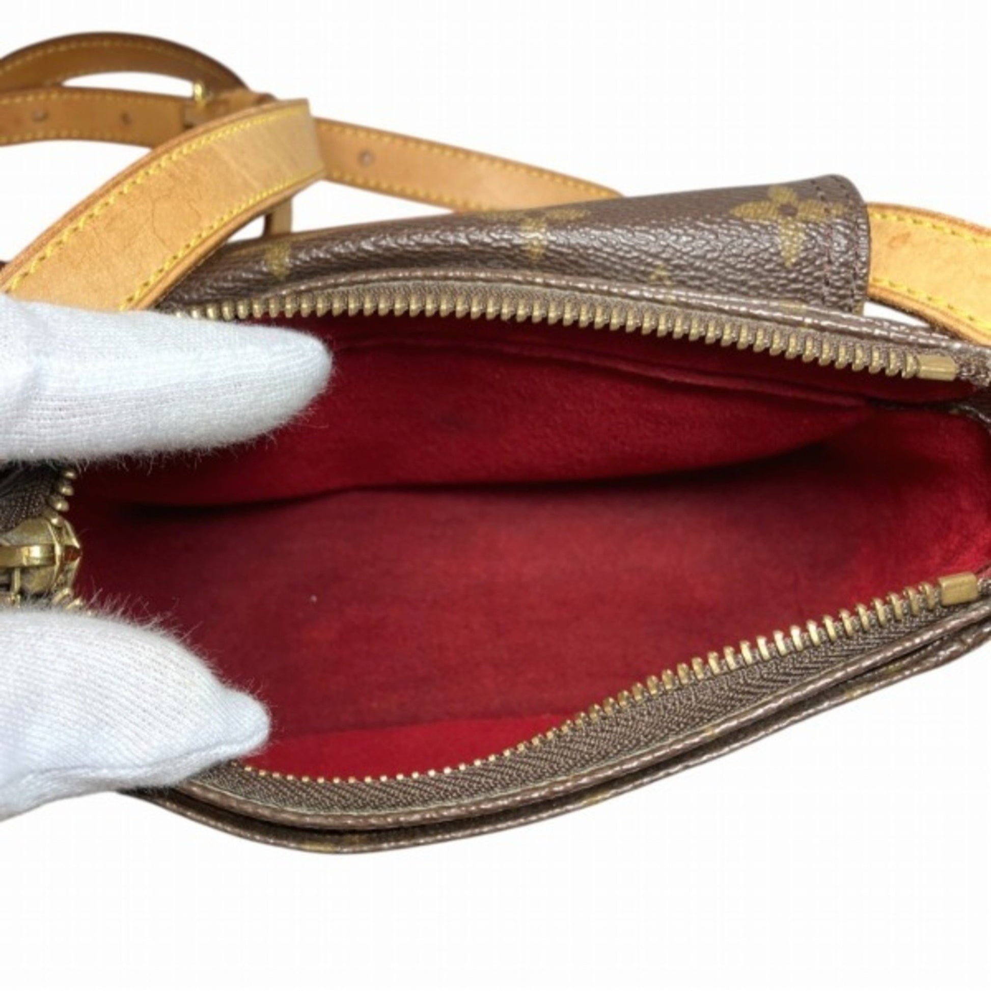 Louis Vuitton Viva Cité, Brown, Canvas, shoulder