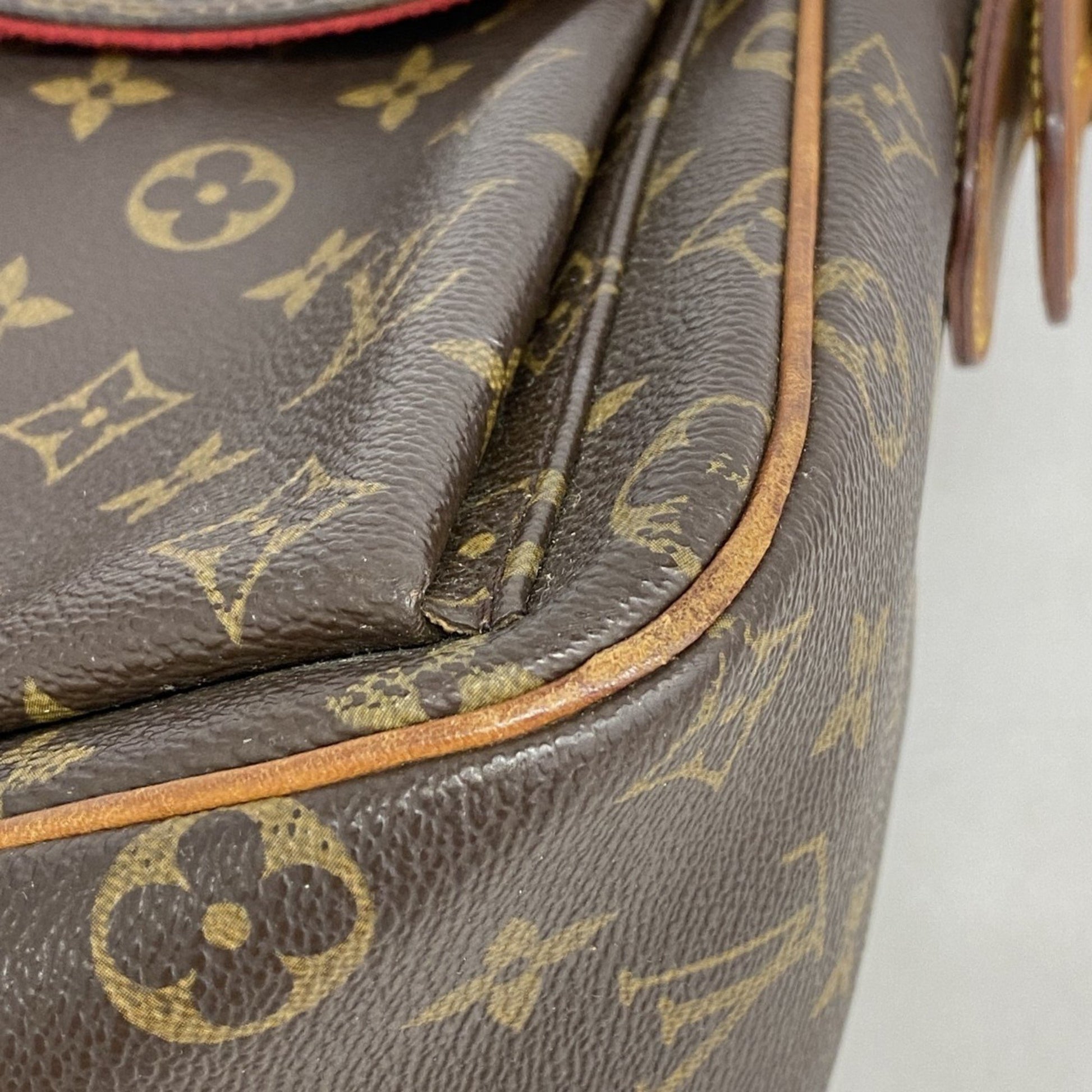 Louis Vuitton Viva Cité, Brown, Canvas, shoulder