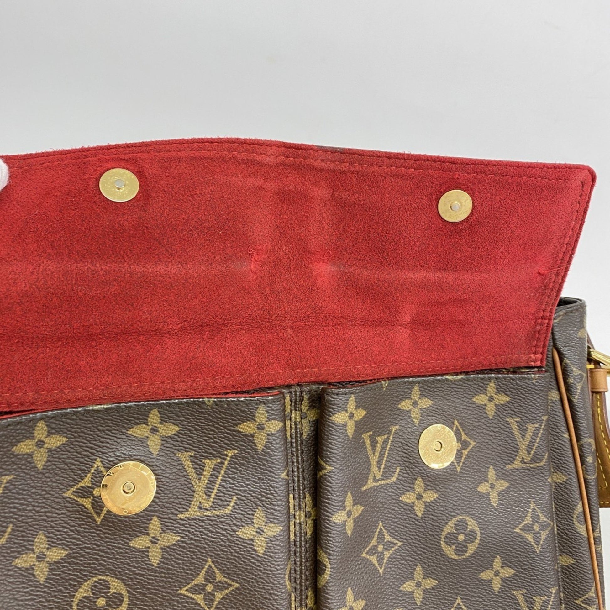 Louis Vuitton Viva Cité, Brown, Canvas, shoulder