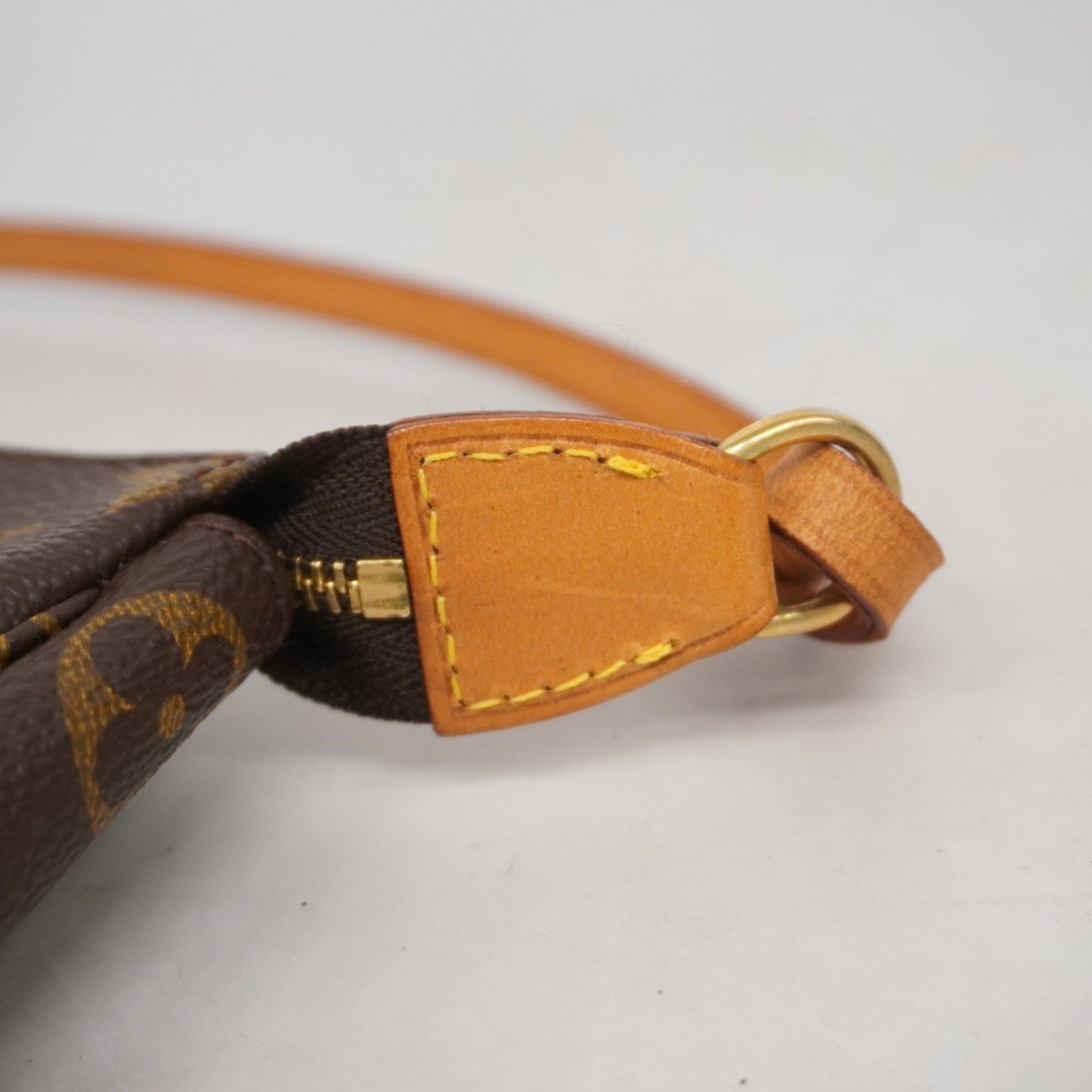 Louis Vuitton Pochette Accessoire, Brown, Canvas, clutch