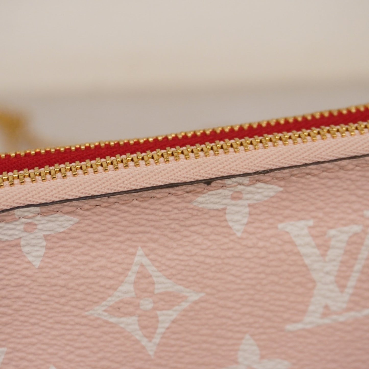 Louis Vuitton Double Zip, Red, Canvas, clutch