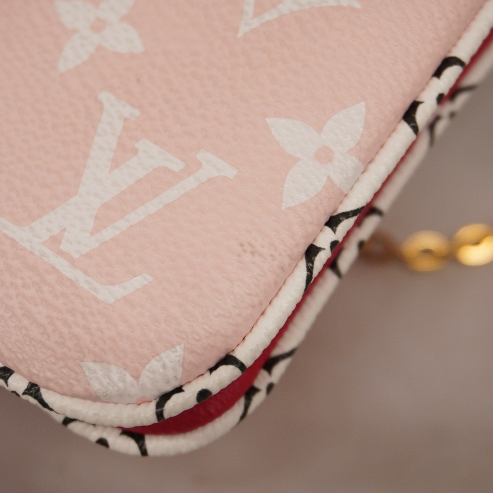 Louis Vuitton Double Zip, Red, Canvas, clutch