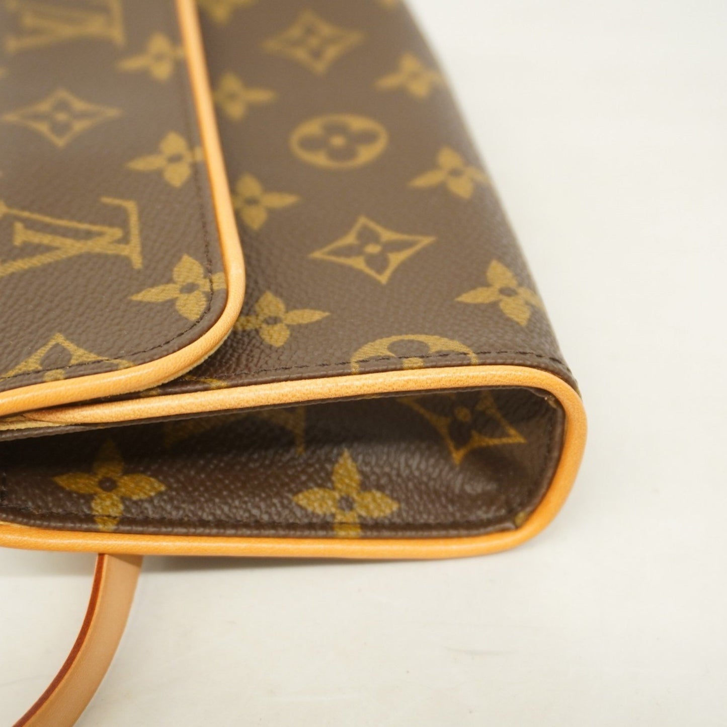 Louis Vuitton Florentine, Brown, Canvas, clutch