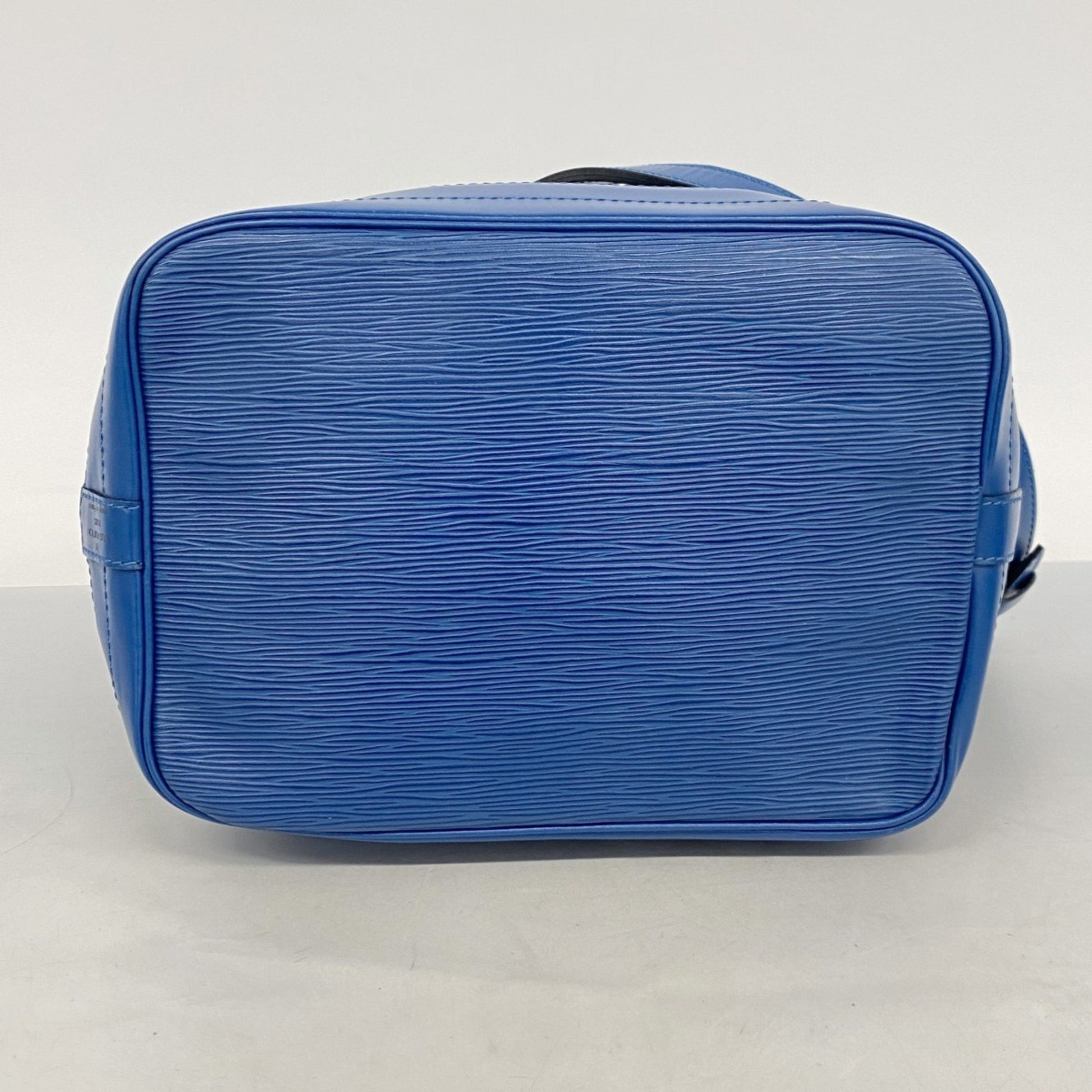 Louis Vuitton Noé, Blue, Leather, shoulder