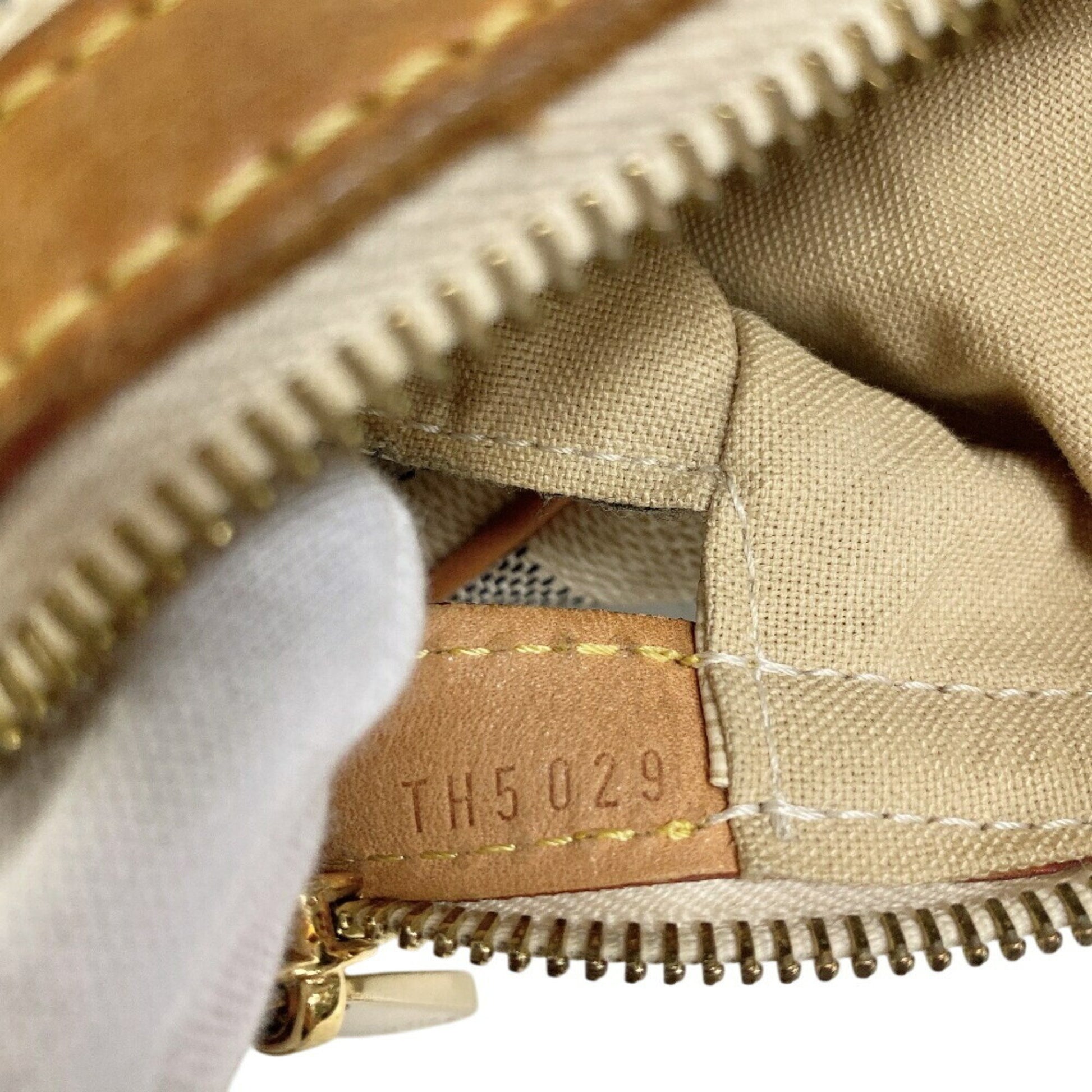 Louis Vuitton Stresa, White, Canvas, tote
