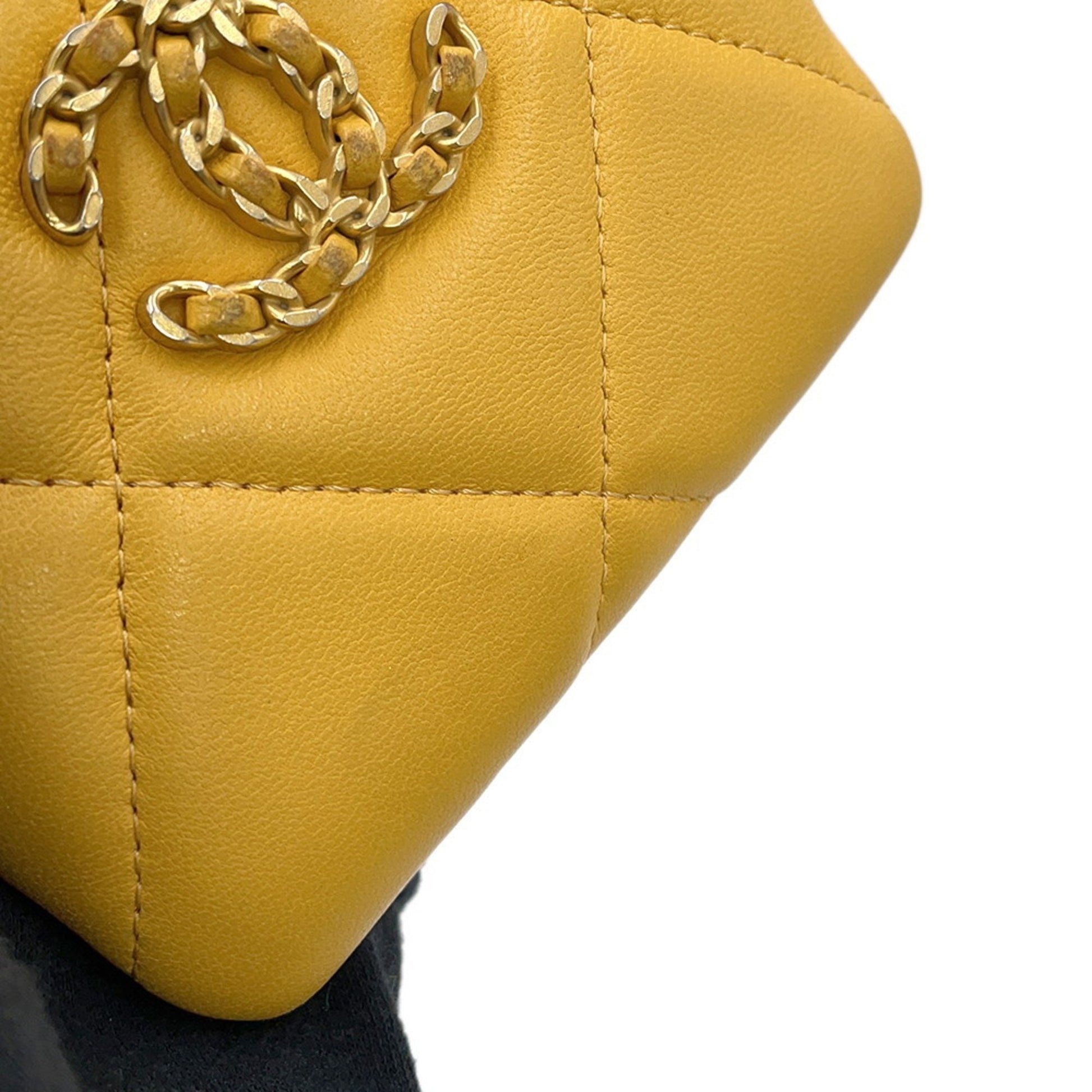 Chanel Porte carte, Yellow, Leather, wallet