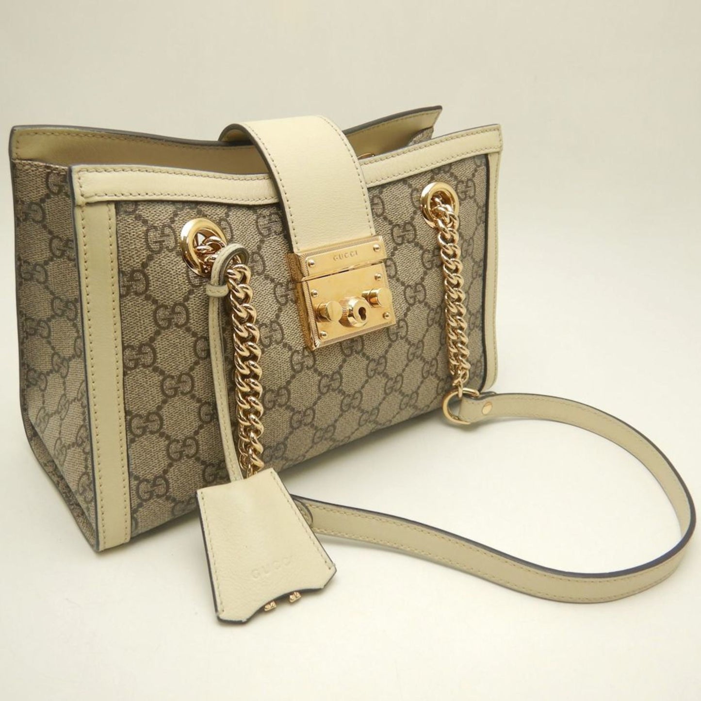 Gucci Padlock, Beige, Canvas, shoulder