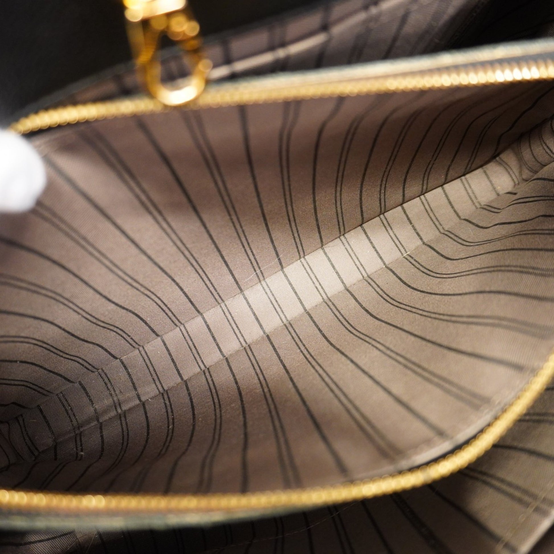 Louis Vuitton Montaigne, Black, Leather, handbag
