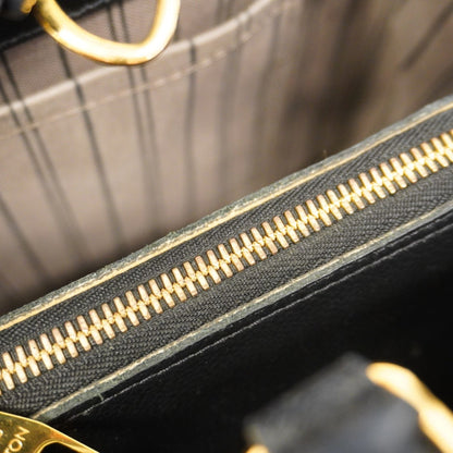 Louis Vuitton Montaigne, Black, Leather, handbag