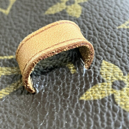 Louis Vuitton Florentine, Brown, Canvas, clutch