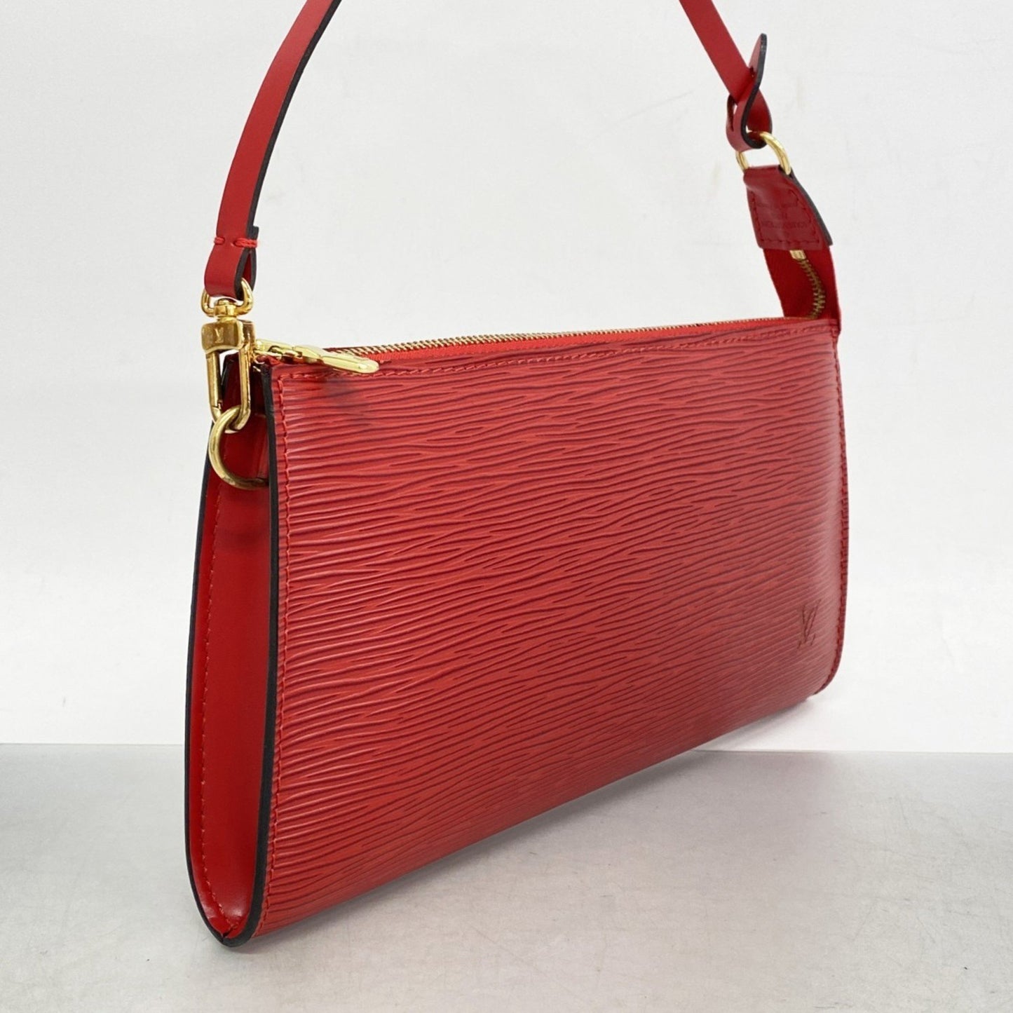 Louis Vuitton Pochette Accessoire, Red, Leather, clutch
