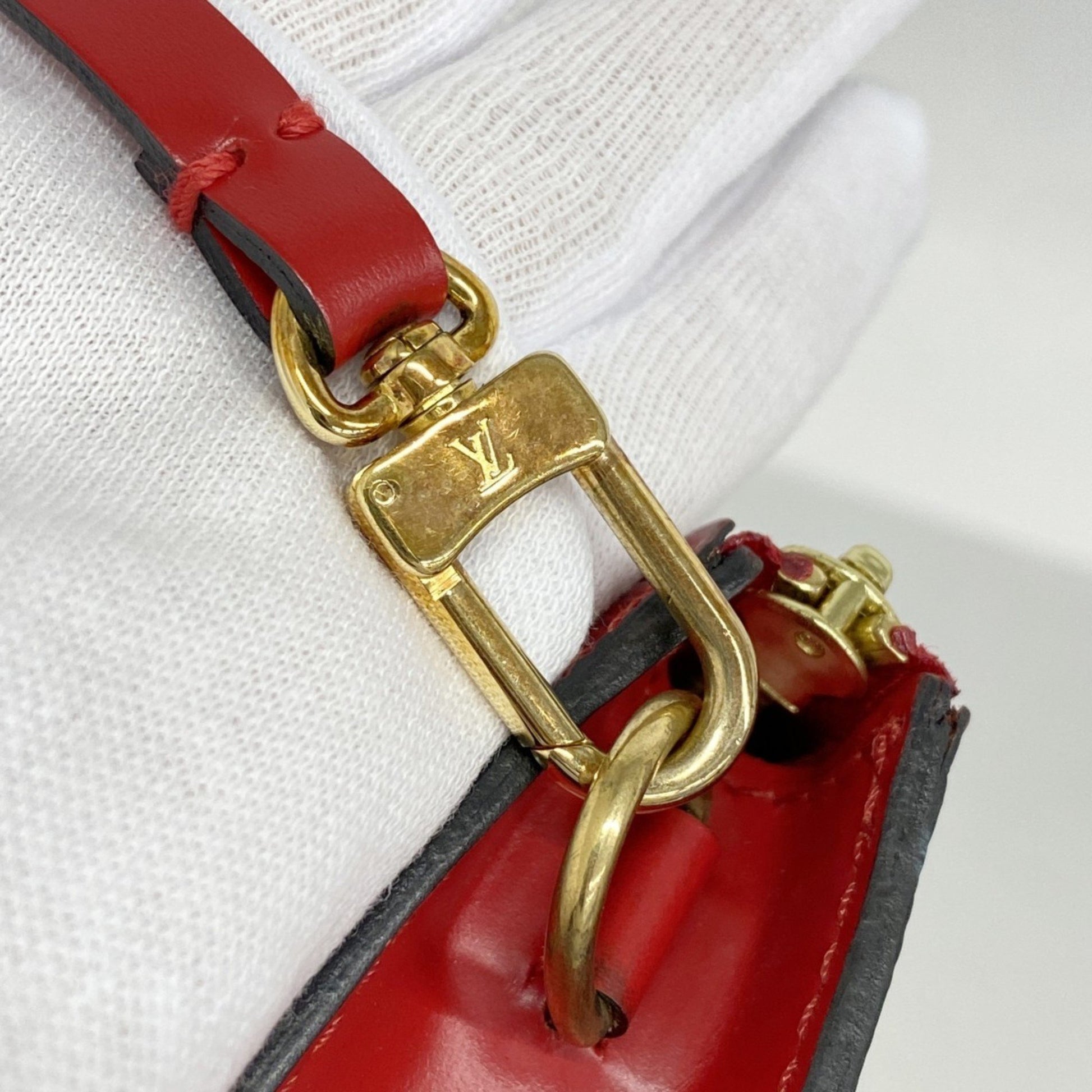 Louis Vuitton Pochette Accessoire, Red, Leather, clutch